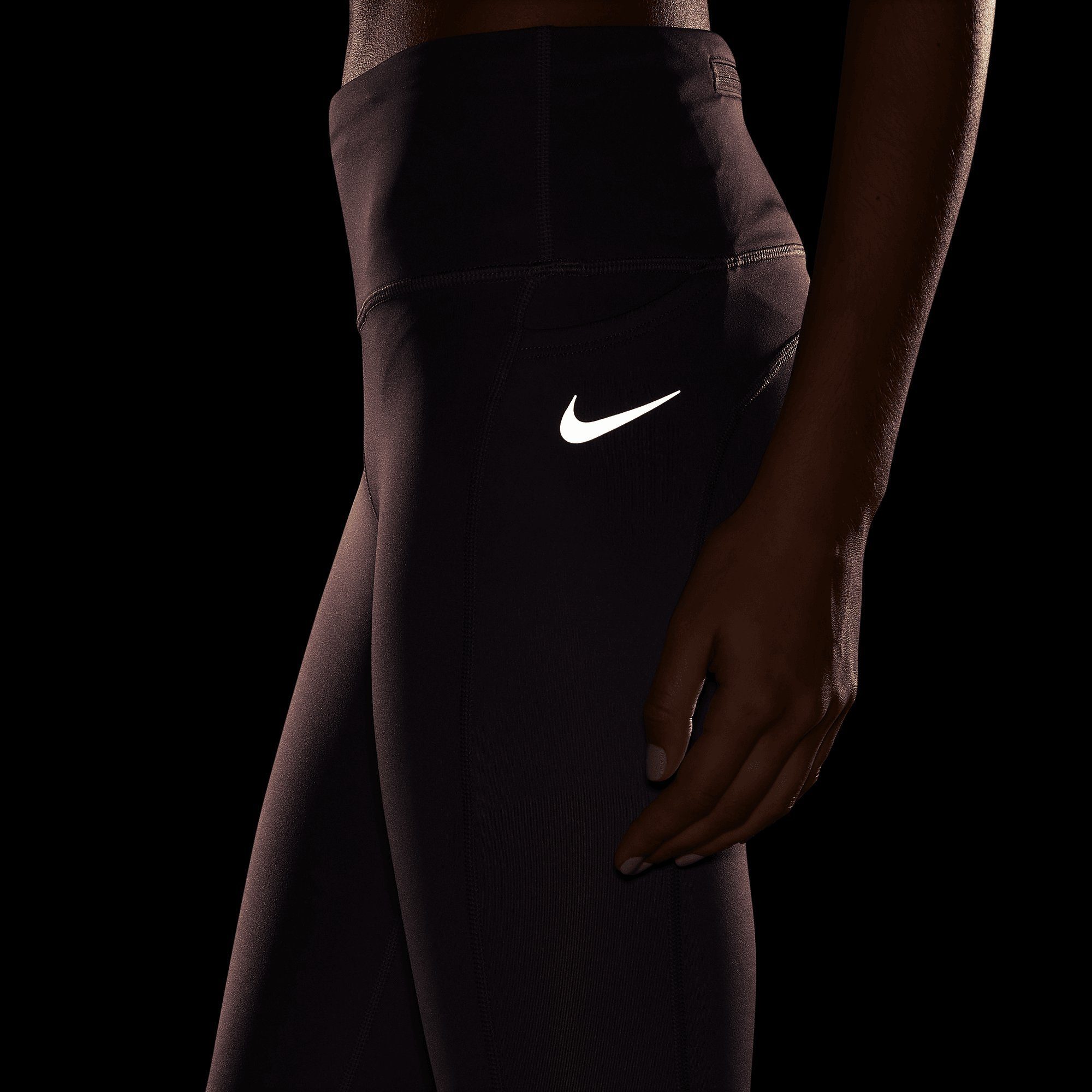 Nike Lauftights EPIC FAST WOMEN'S POCKET DUST/REFLECTIVE LEGGINGS MID-RISE VIOLET RUNNING SILV