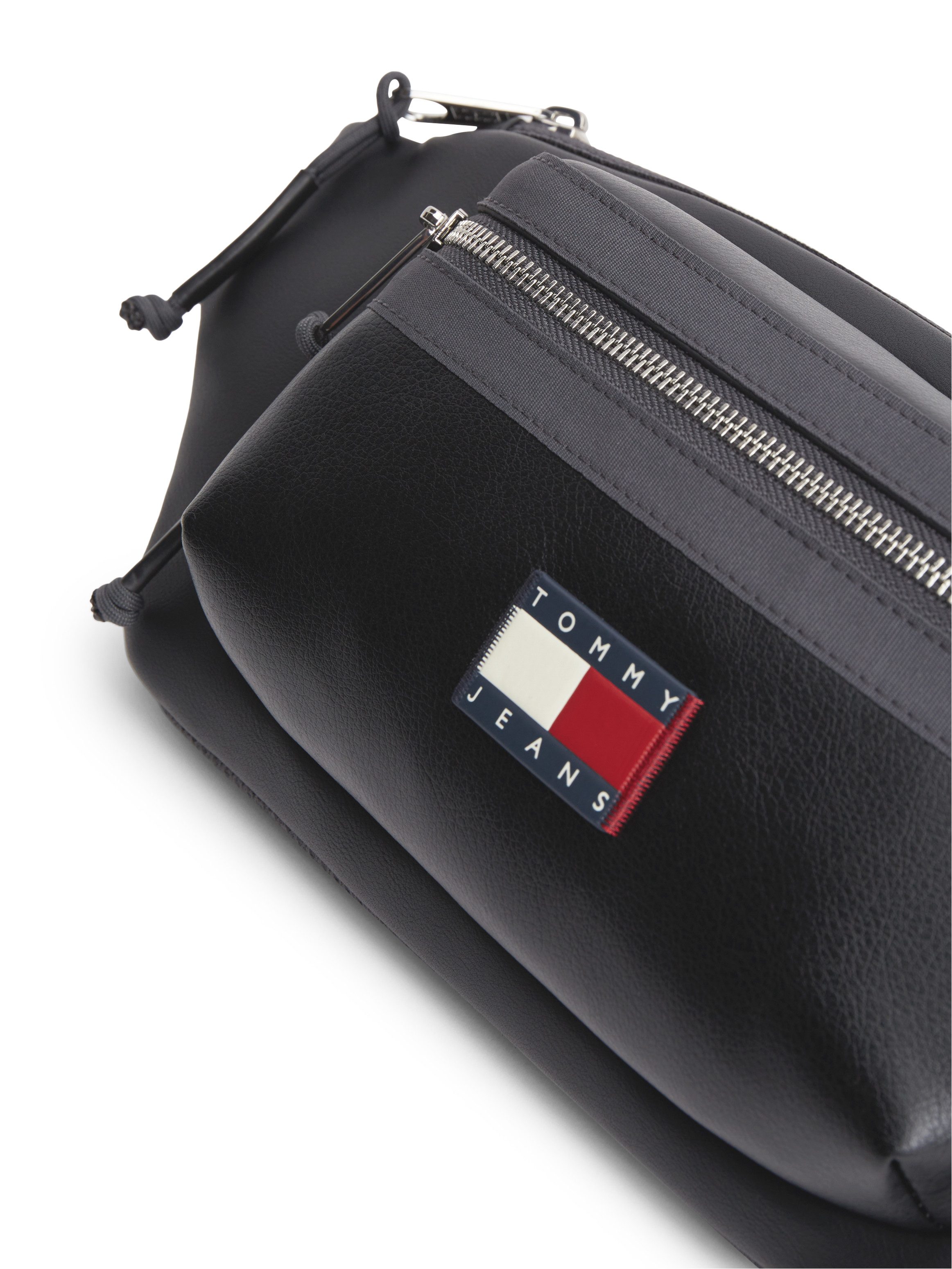 Tommy Jeans Bauchtasche TJM ELEVATED PU BUMBAG, Unisex Gürteltasche, Crossbody Bag mit Logo-Aufnäher
