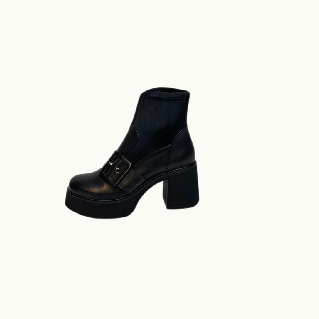 LaMarta schwarze Stiefeletten mit Absatz für günstig online kaufen