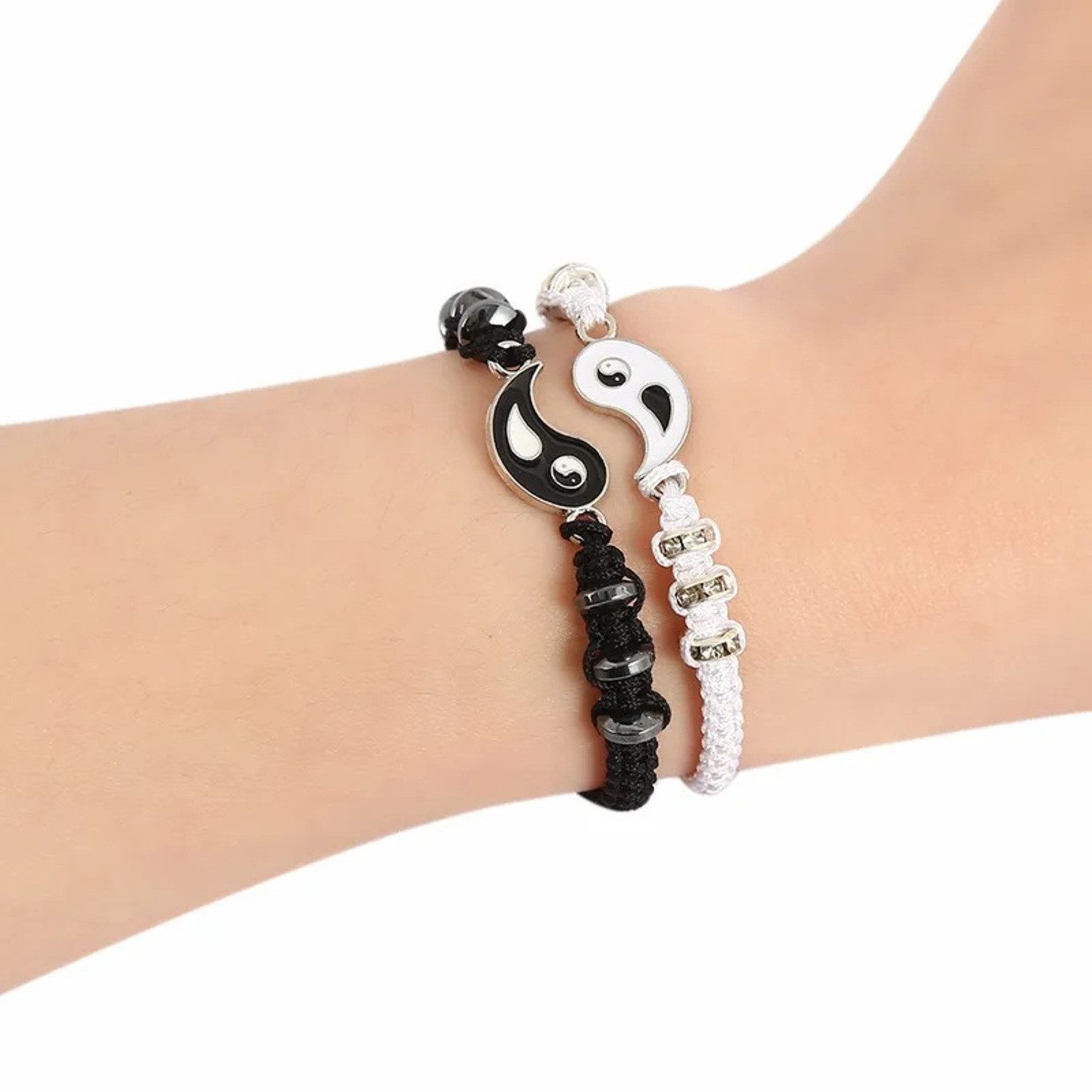 KARMA Armband Set Partner-Armbänder Yin & Yang Schwarz Weiß (Unisex Freundschaftsarmband, 2-tlg., Armbandset verstellbar Herren Damen), Unisex Armband Textil Pa – Bild 4 von 5