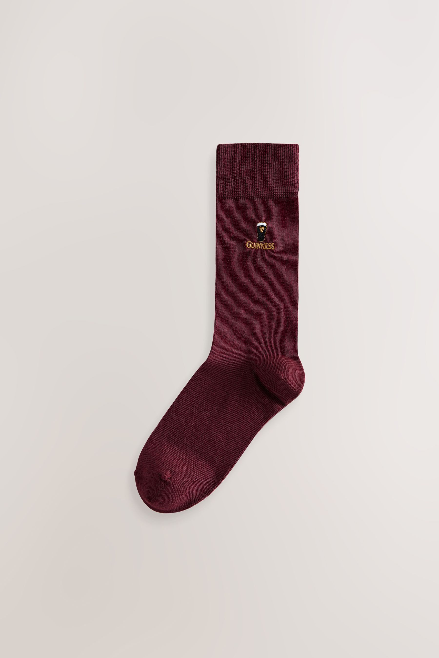 Next Basicsocken Lizenzierte Socken mit Guinness-Stickerei, 4er-Set (4-Paar) – Bild 3 von 5