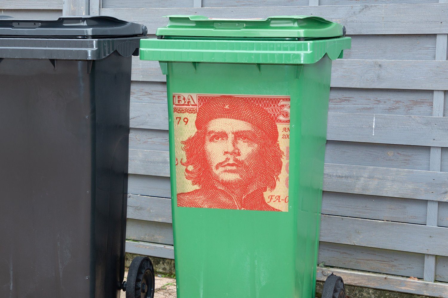 MuchoWow Wandsticker Mülleimer-aufkleber, einer 3-Peso-Note auf Che Container, Guavara Abfalbehälter (1 Sticker, Mülltonne, St)