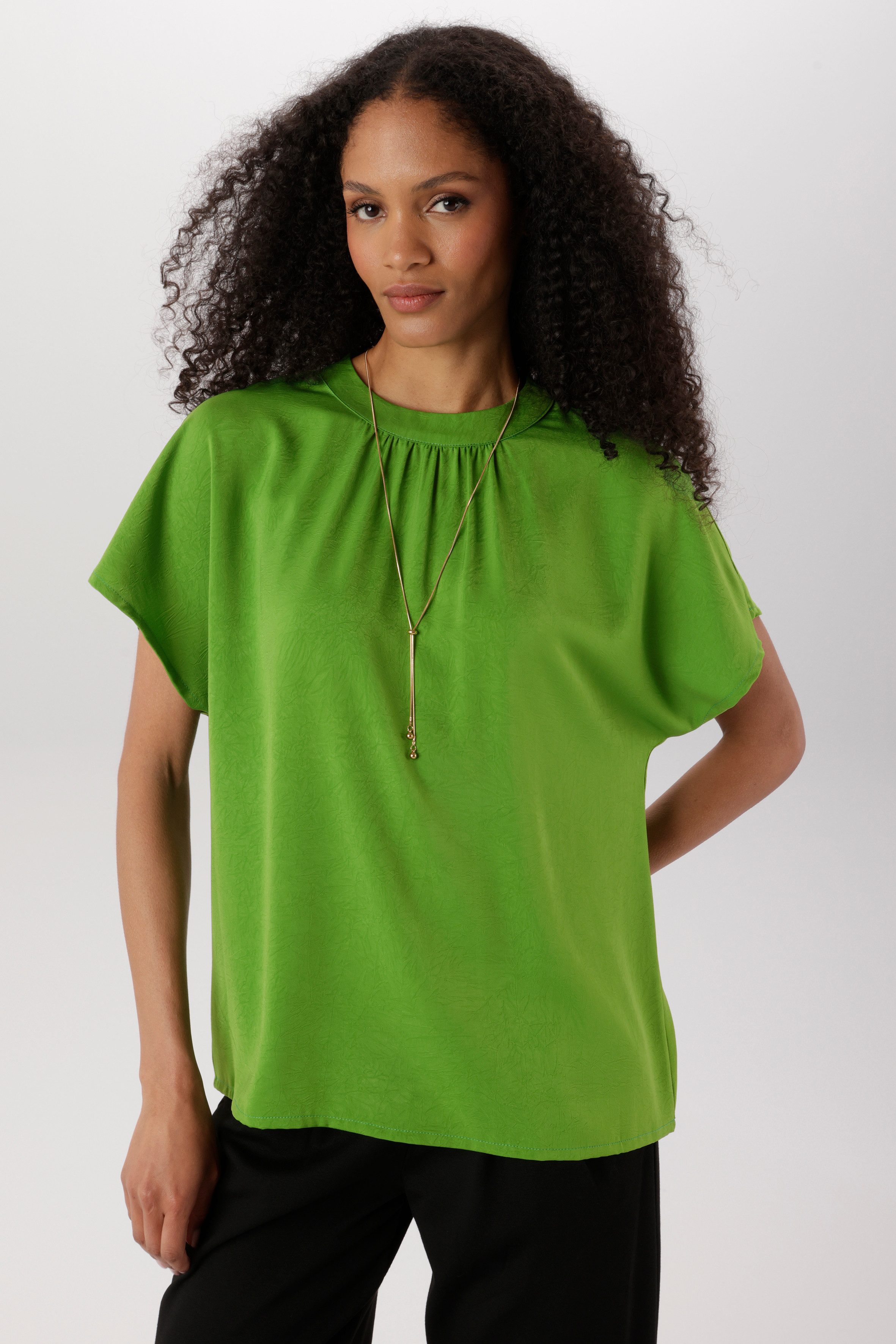 Aniston SELECTED Schlupfbluse in extra weiter Form und weicher Crinkleware - NEUE KOLLEKTION. € 39,99, (€ 39,99 pro 1 Stk).