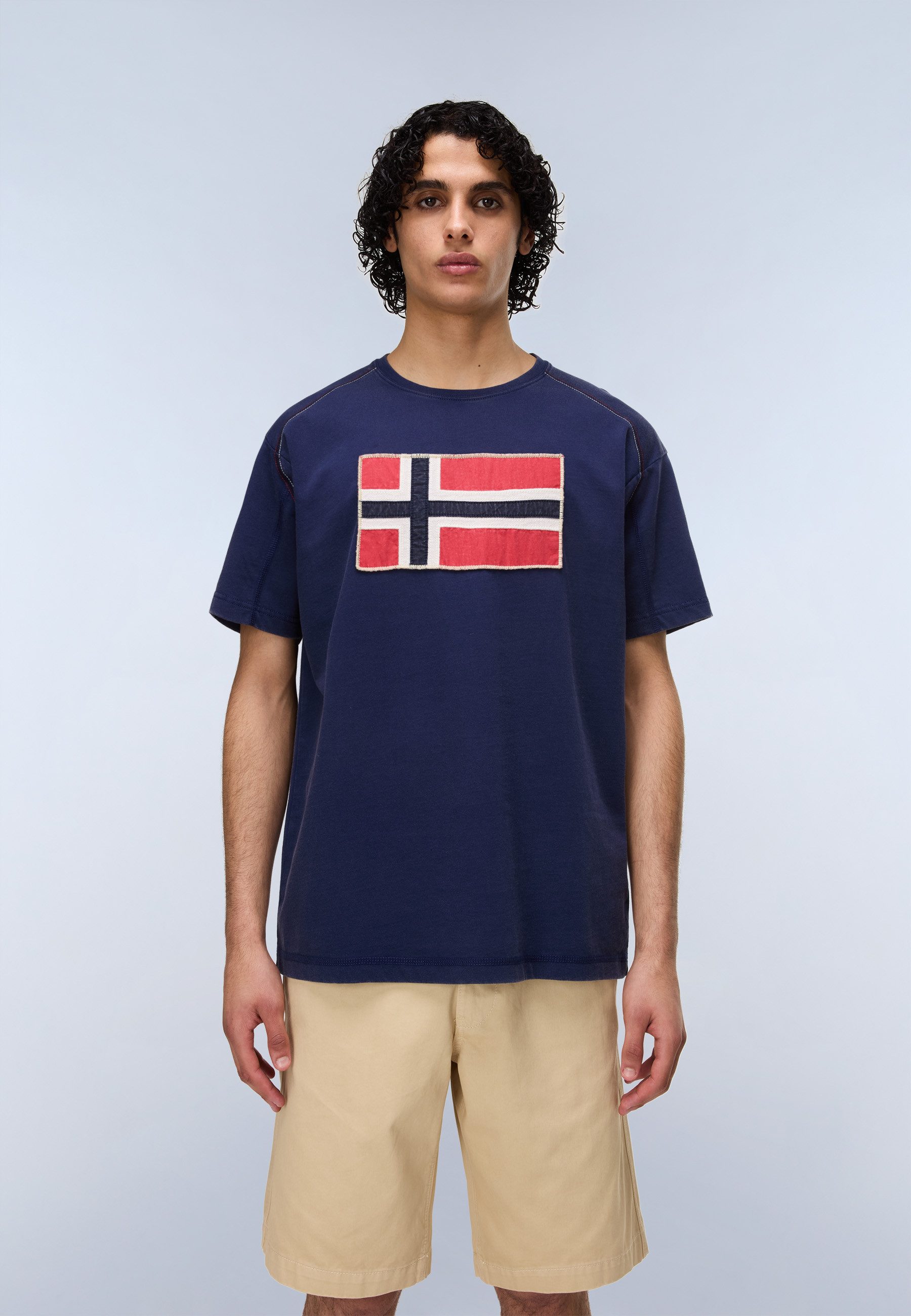 Napapijri T-Shirt Kurzarm, mit Rundhalsausschnitt, aus Baumwolle, gerader Abschluss