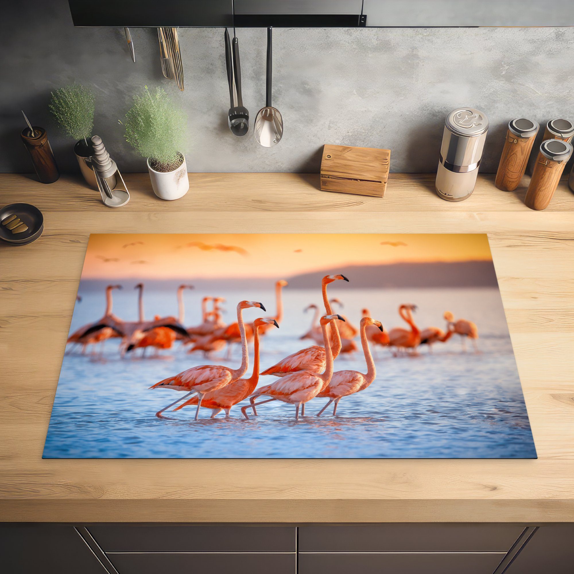 - - Vinyl, - Herdblende-/Abdeckplatte MuchoWow Wasser Flamingo cm, tlg), (1 für Ceranfeldabdeckung, 81x52 Arbeitsplatte küche Rosa, Tiere