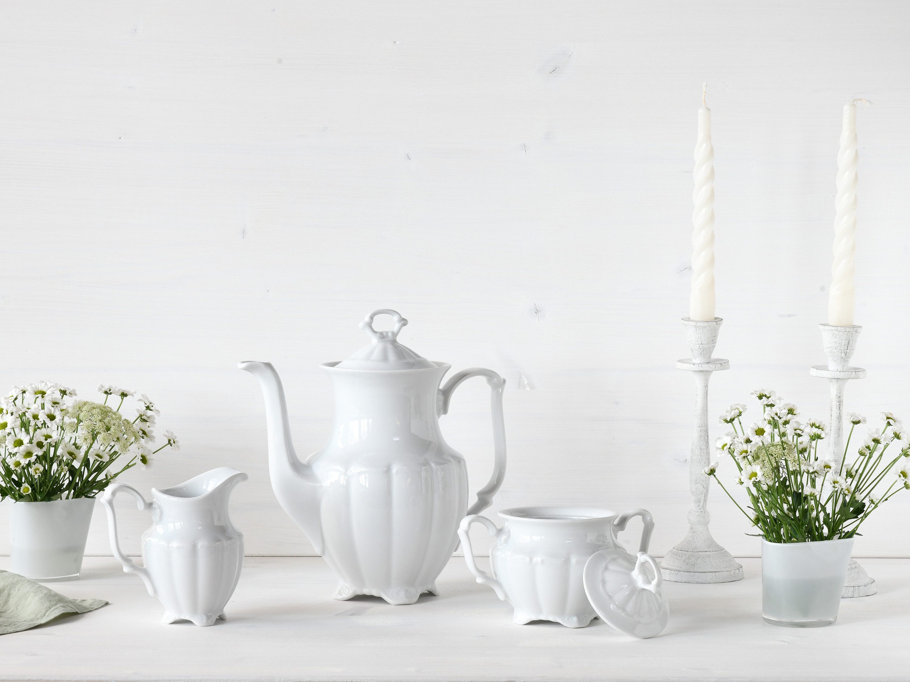 CreaTable Servier-Set Maria Theresia Weiss, Porzellan, (3-tlg., 1 Kaffeekanne, 1 Milchgiesser, 1 Zuckerdose)