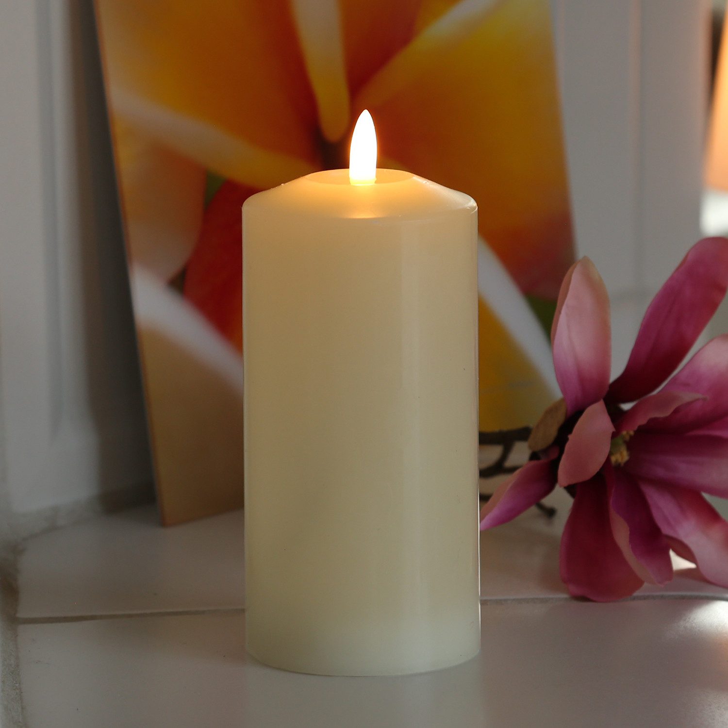 MARELIDA LED-Kerze Stumpenkerze Echtwachs flackernd H: 17,5cm D: 7,5cm Timer creme, LED Classic, warmweiß (2100K bis 3000K)