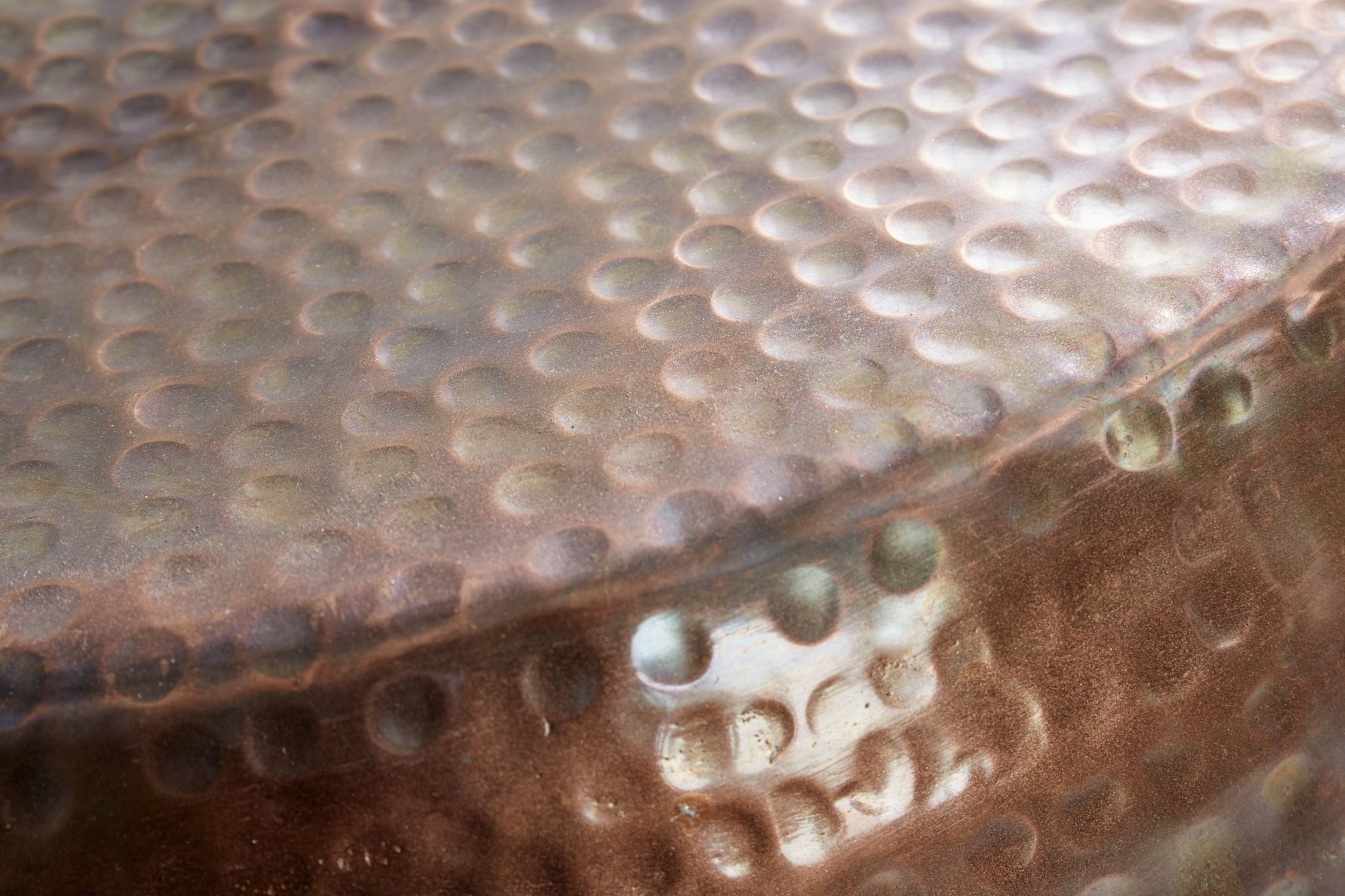 Licht-Erlebnisse Couchtisch LYRA, Handarbeit aus Metall in Kupfer 80 x 80 x 30 cm (LxBxH)