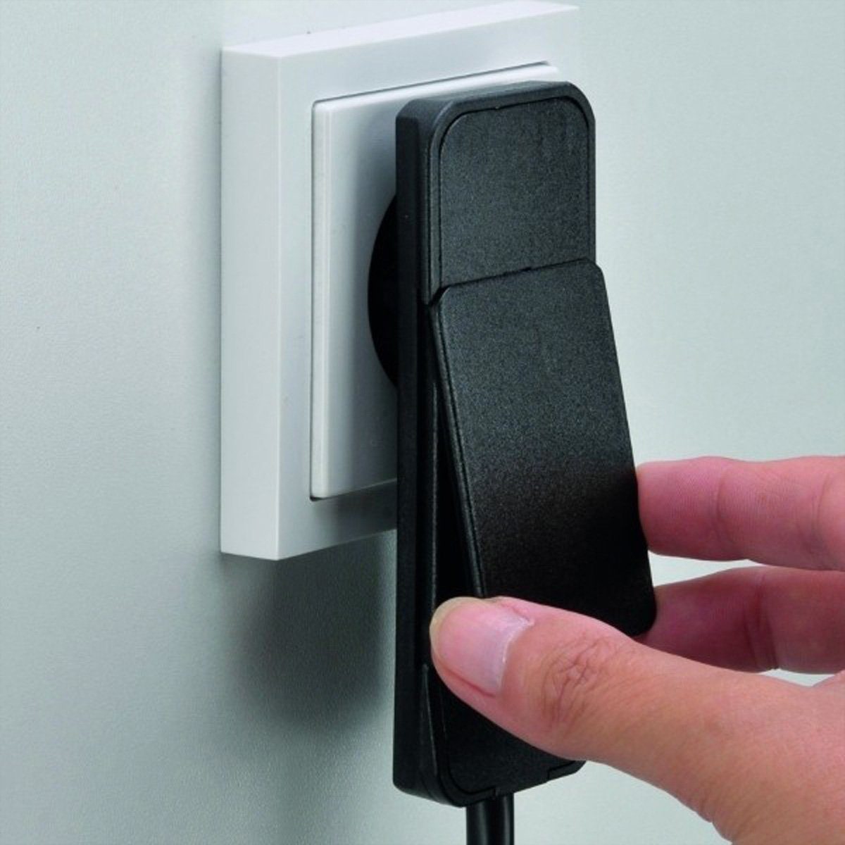 Bachmann SmartPlug Flachstecker Steckdosenleiste (Kabellänge 1.6 m), mit 3x Schutzkontakt Steckdosenleiste, 933.015