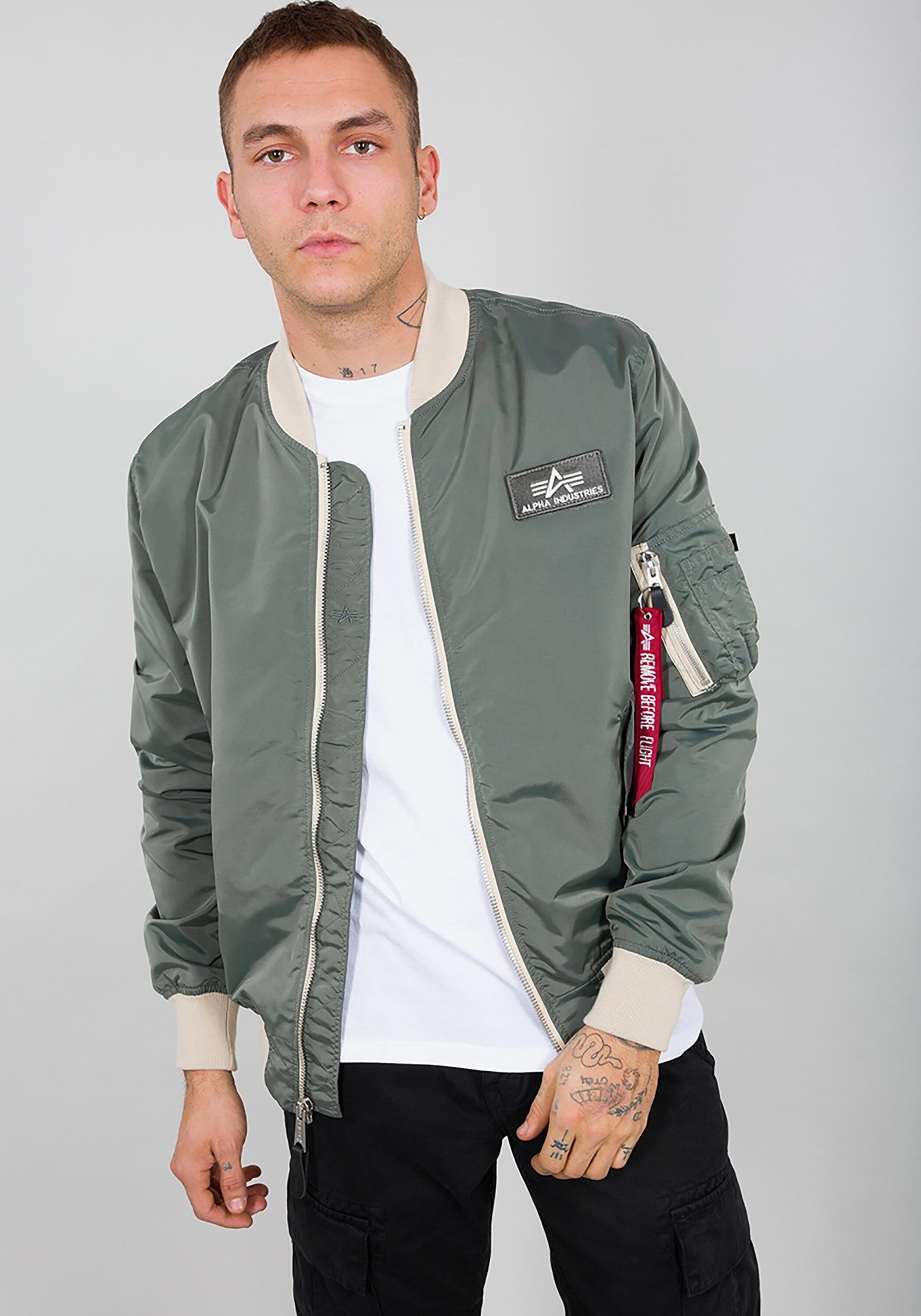 Alpha Industries vintage Bomberjacke green TTC Industries Flight Men & Jackets Alpha - MA-1 Bomber