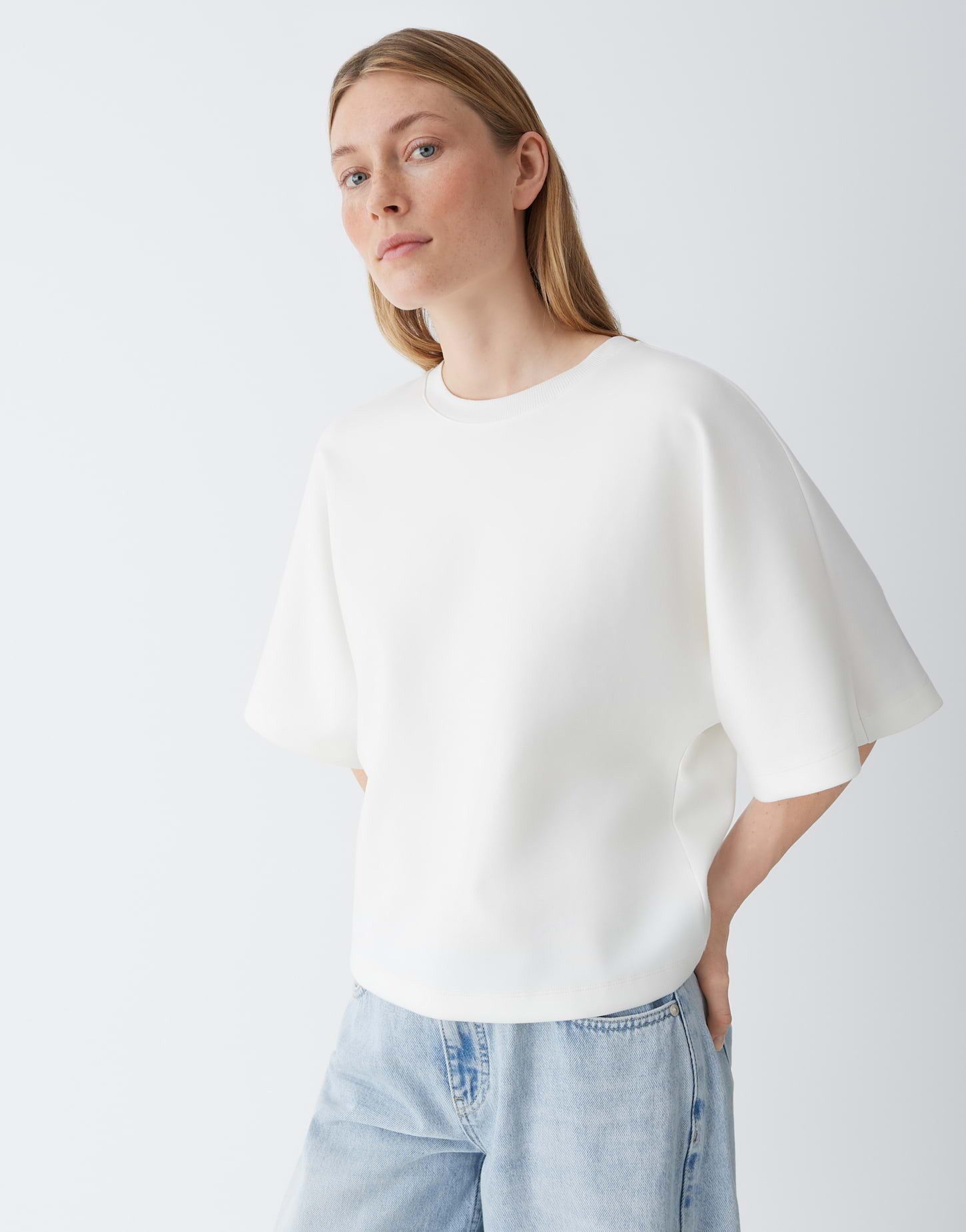 OPUS Sweatshirt Relaxed geschnittenes Sweatshirt aus Baumwoll-Mix Verkürzte Länge, lockerer Boxy Fit für Alltag und Freizeit