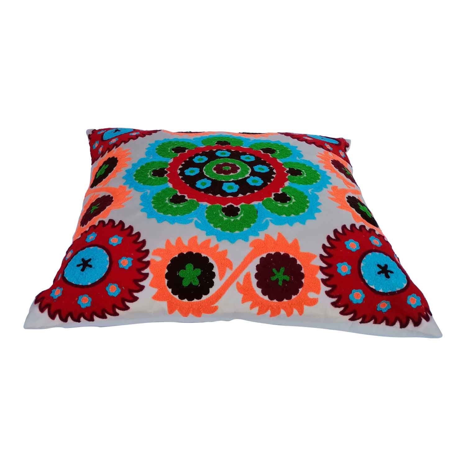 Casa Moro Dekokissen Mandala Samtkissen Kera 40x40 cm mit Füllung, Boho Kissen bestickt, buntes Couchtisch Sofakissen quadratisch Ethno Kissen