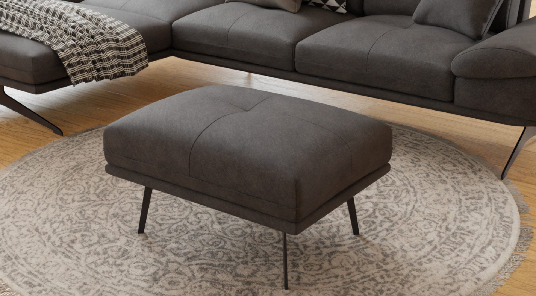 S-Style Möbel Polsterhocker Kari mit Hohe schwarze Metall Füße in Samt-Stoff, mit Wellenfederung