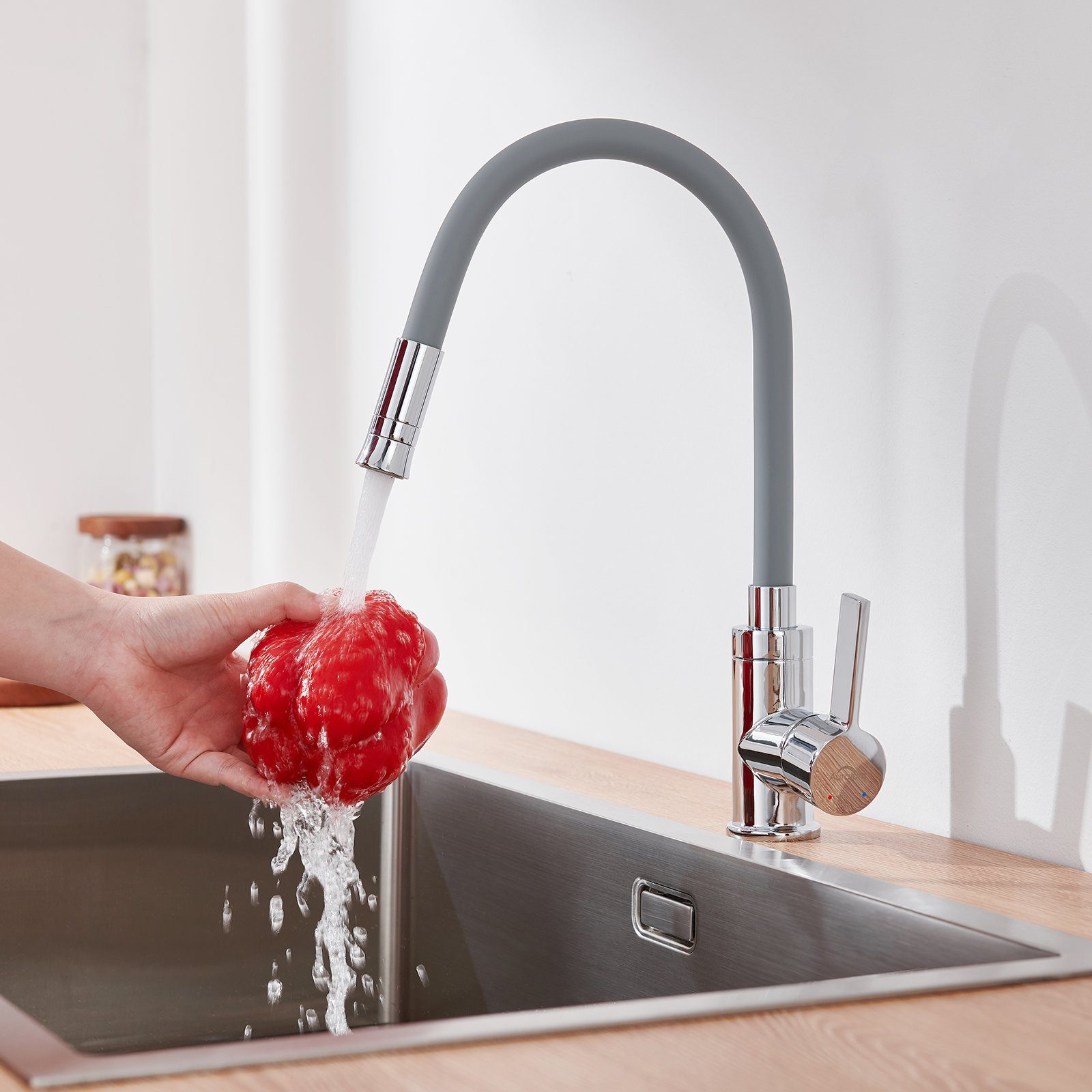 AuraLum pro Küchenarmatur Wasserhahn Küchen mit Flexible Silikonschlauch Hochdruck Mischbatterie mit 2 Strahlarten,360° Drehbar,Grau