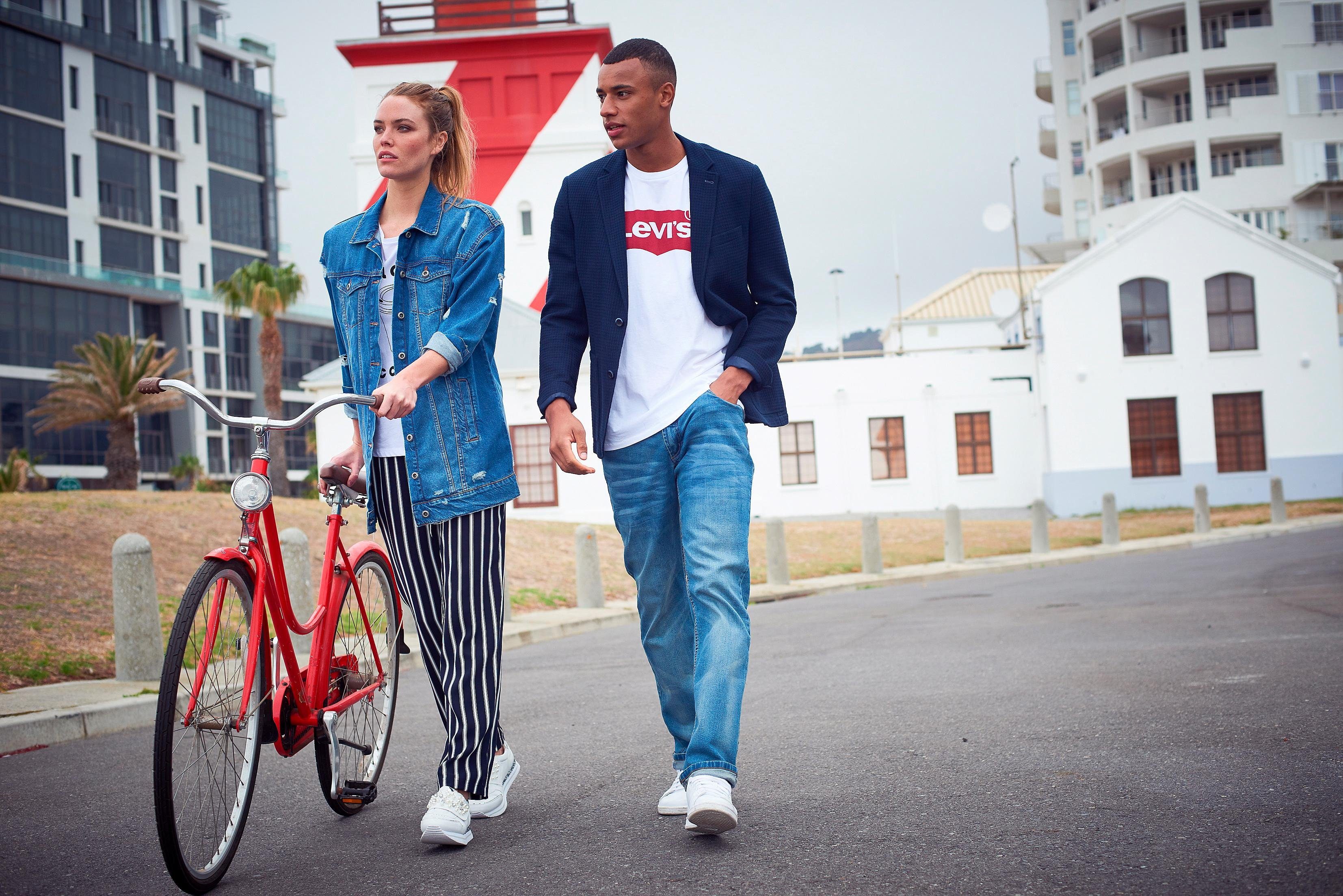 Levi's® T-Shirt Batwing Logo Tee mit Logo-Front-Print