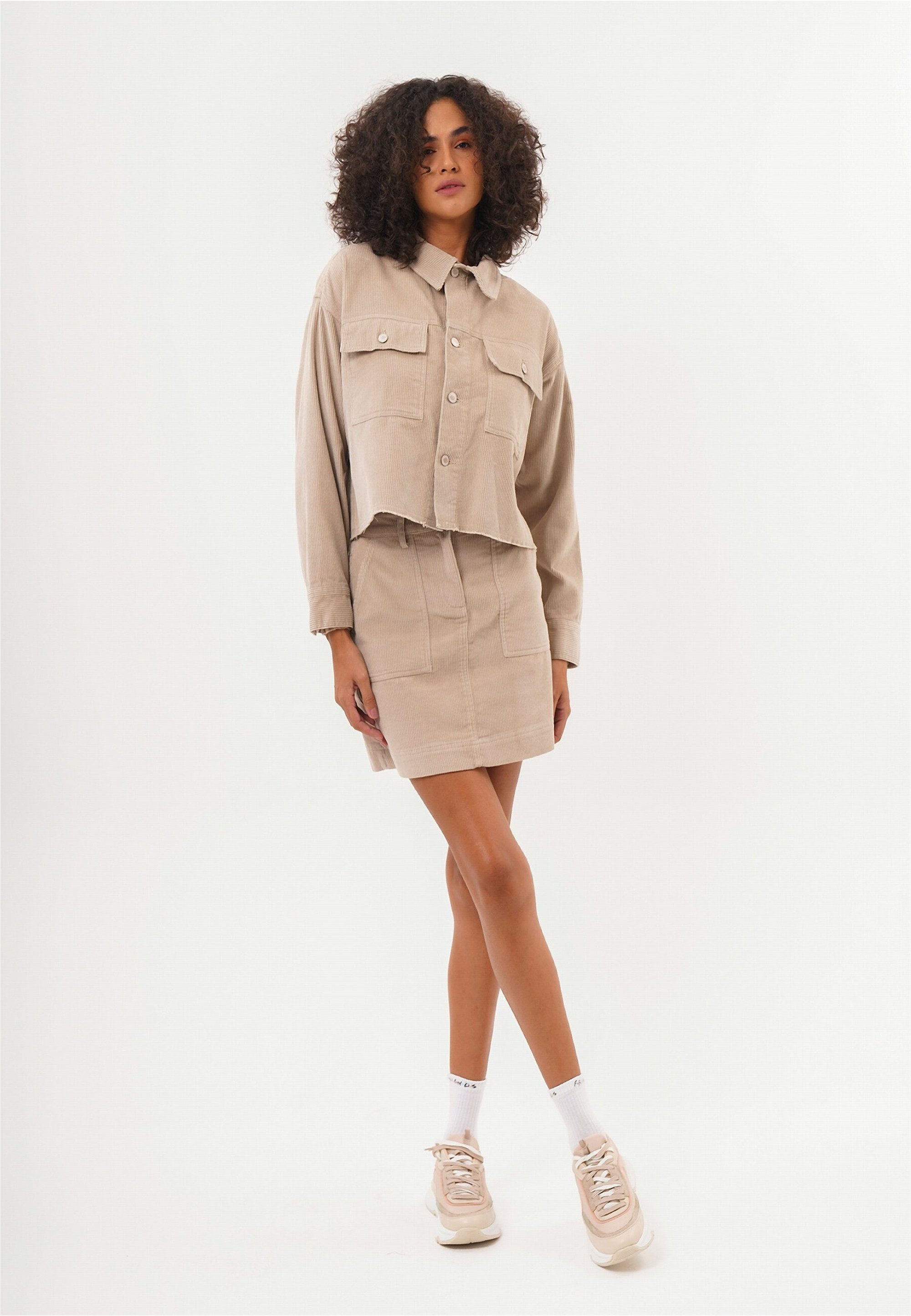 freshlions Outdoorjacke Ceres (1-St) im angesagten Cord-Design günstig online kaufen