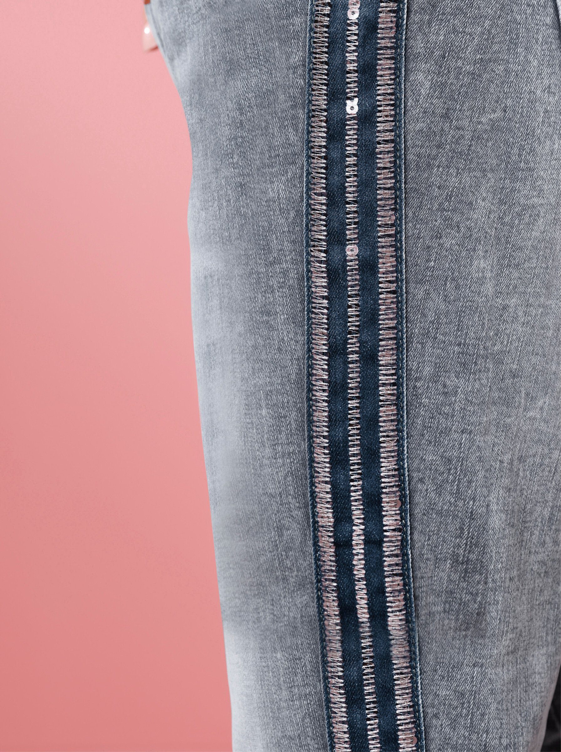 Jeansshorts 7/8-Jeans leicht vertieft