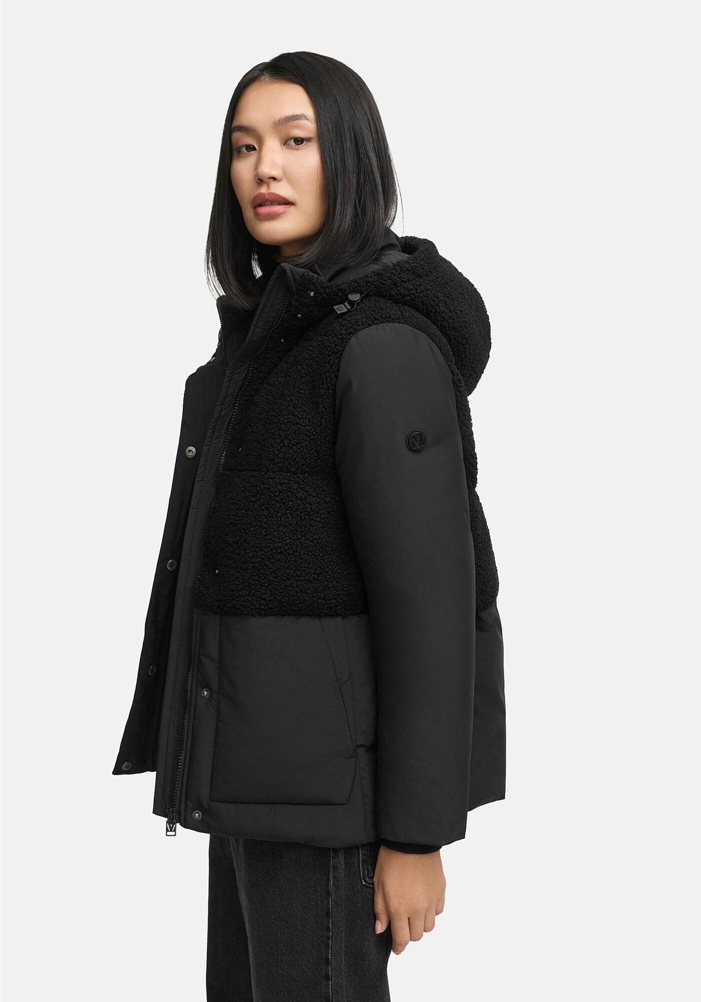 Marikoo Winterjacke Sheeta Kombination aus Teddyfleece und glattem Material