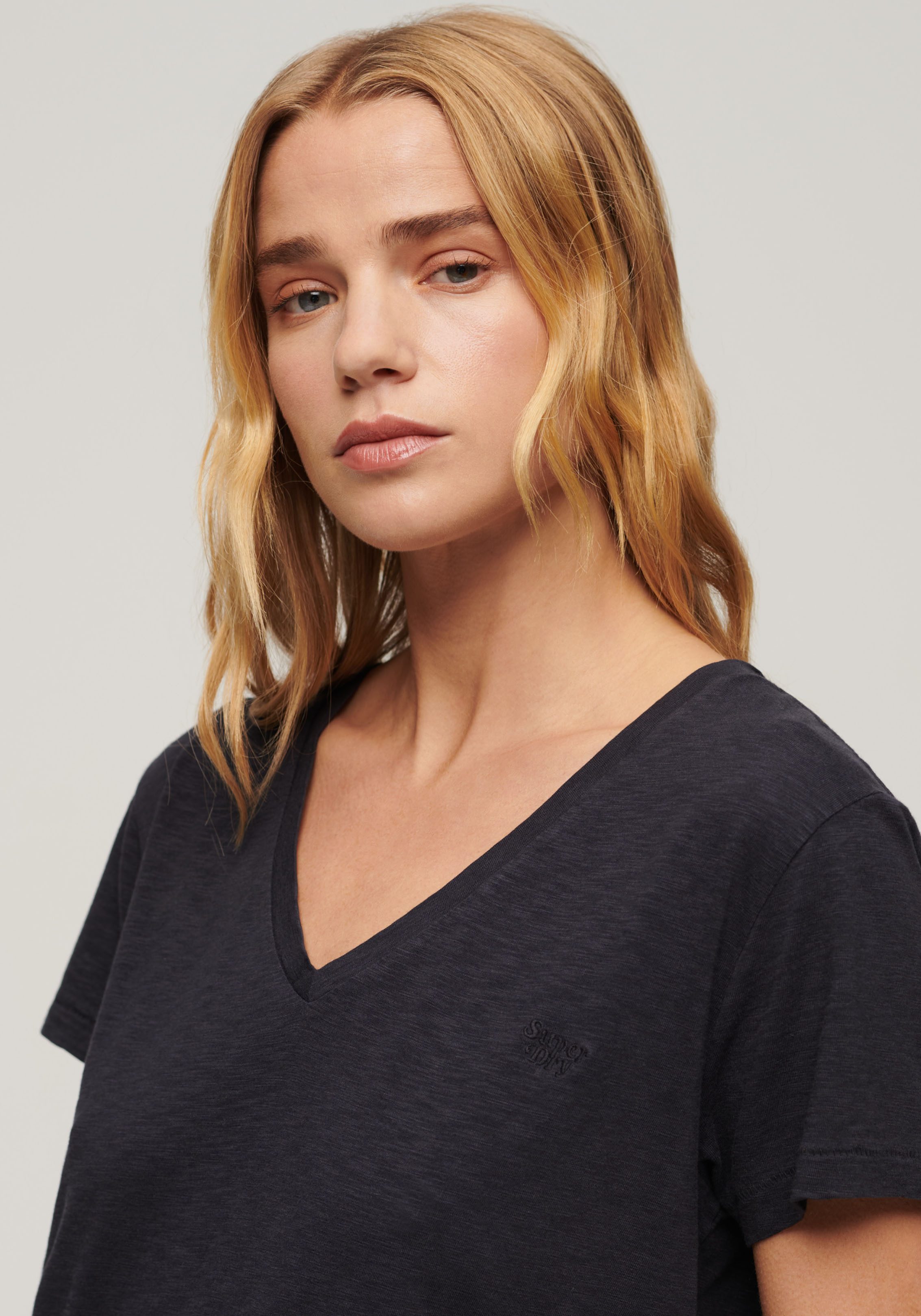 Superdry V-Shirt STUDIOS SLUB EMB VEE günstig online kaufen