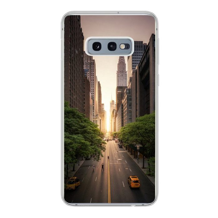 MuchoWow Handyhülle New Yorker Straße am Morgen Phone Case Handyhülle Samsung Galaxy S10e Silikon Schutzhülle