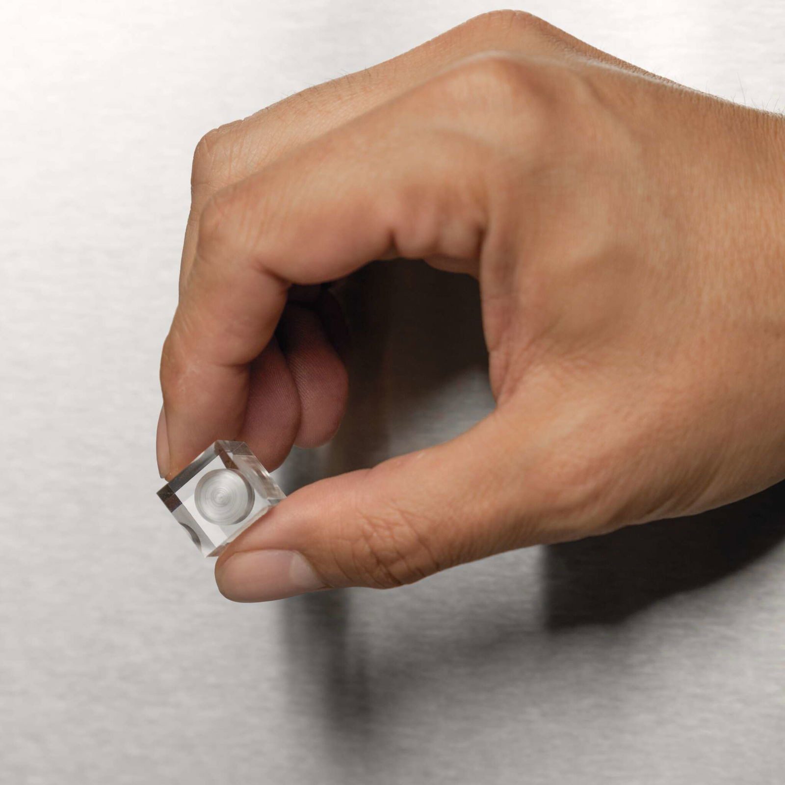 MAUL Magnet Neodym-Würfelmagnet Acryl, 15x15x15 mm, 1,5 kg, 4 St.