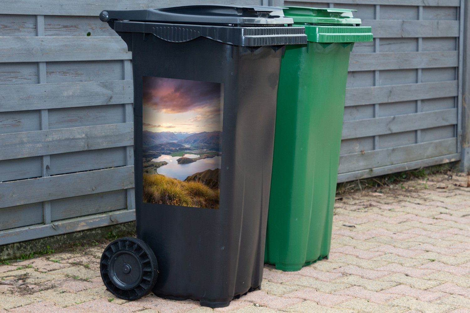 Mülltonne, Mülleimer-aufkleber, Himmel - Container, Wandsticker Sticker, Abfalbehälter (1 See St), MuchoWow Berg -