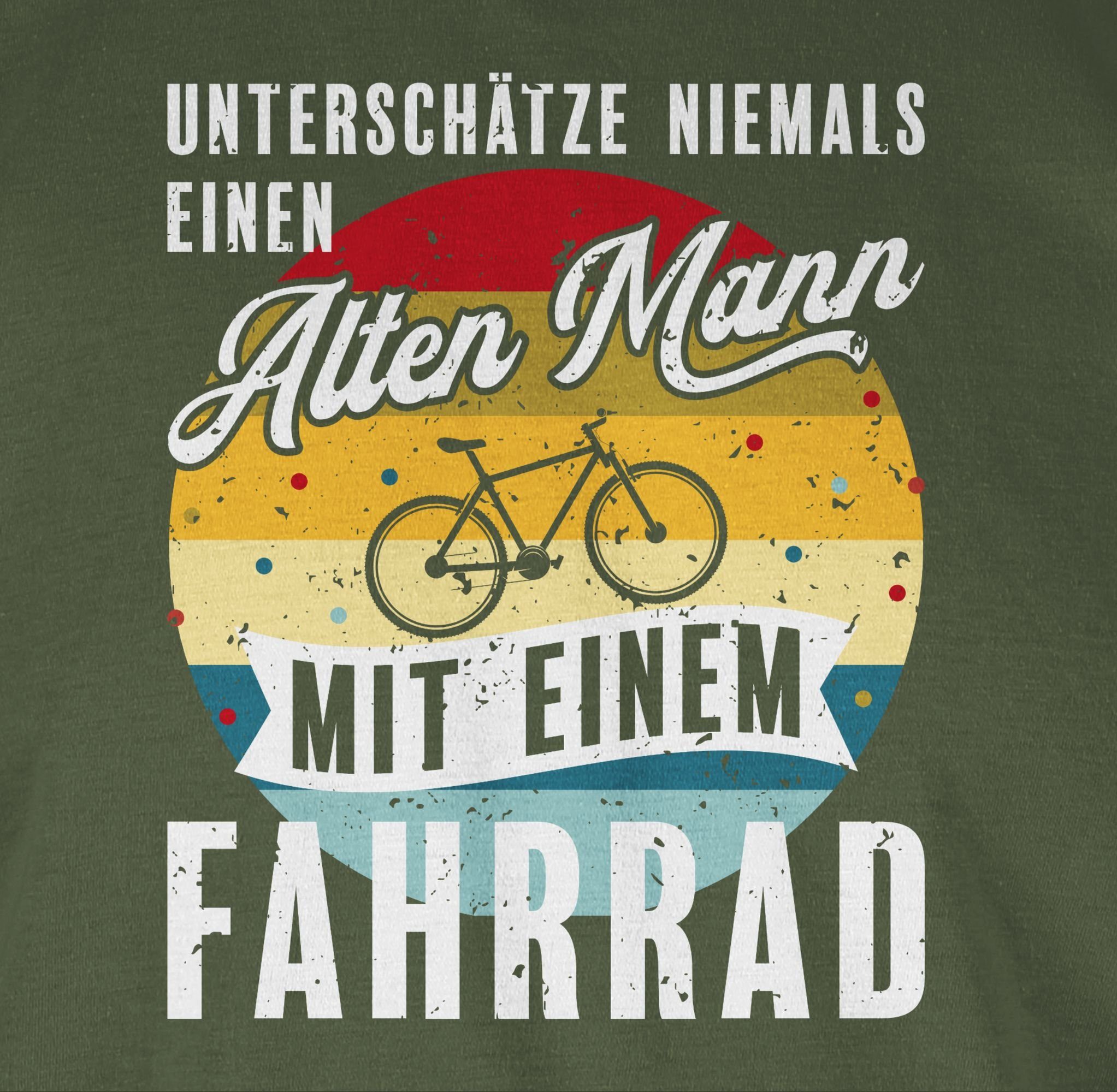 T-Shirt Mann mit - 02 weiß alten einem einen Grün Fahrrad Fahrrad Bekleidung Radsport Shirtracer Army Unterschätze Vintage niemals