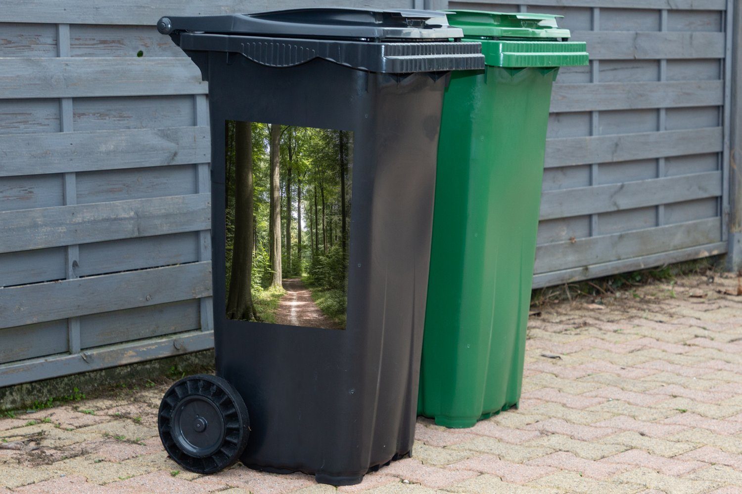 MuchoWow Wandsticker Wald - Straße St), Abfalbehälter (1 Mülleimer-aufkleber, Sommer Mülltonne, - Container, Sticker