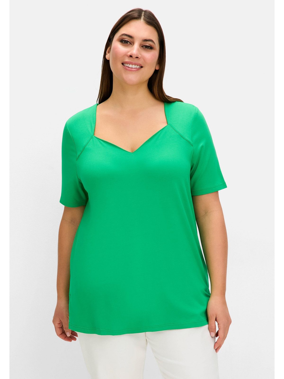 Sheego T-Shirt Große Größen mit herzförmigem günstig online kaufen