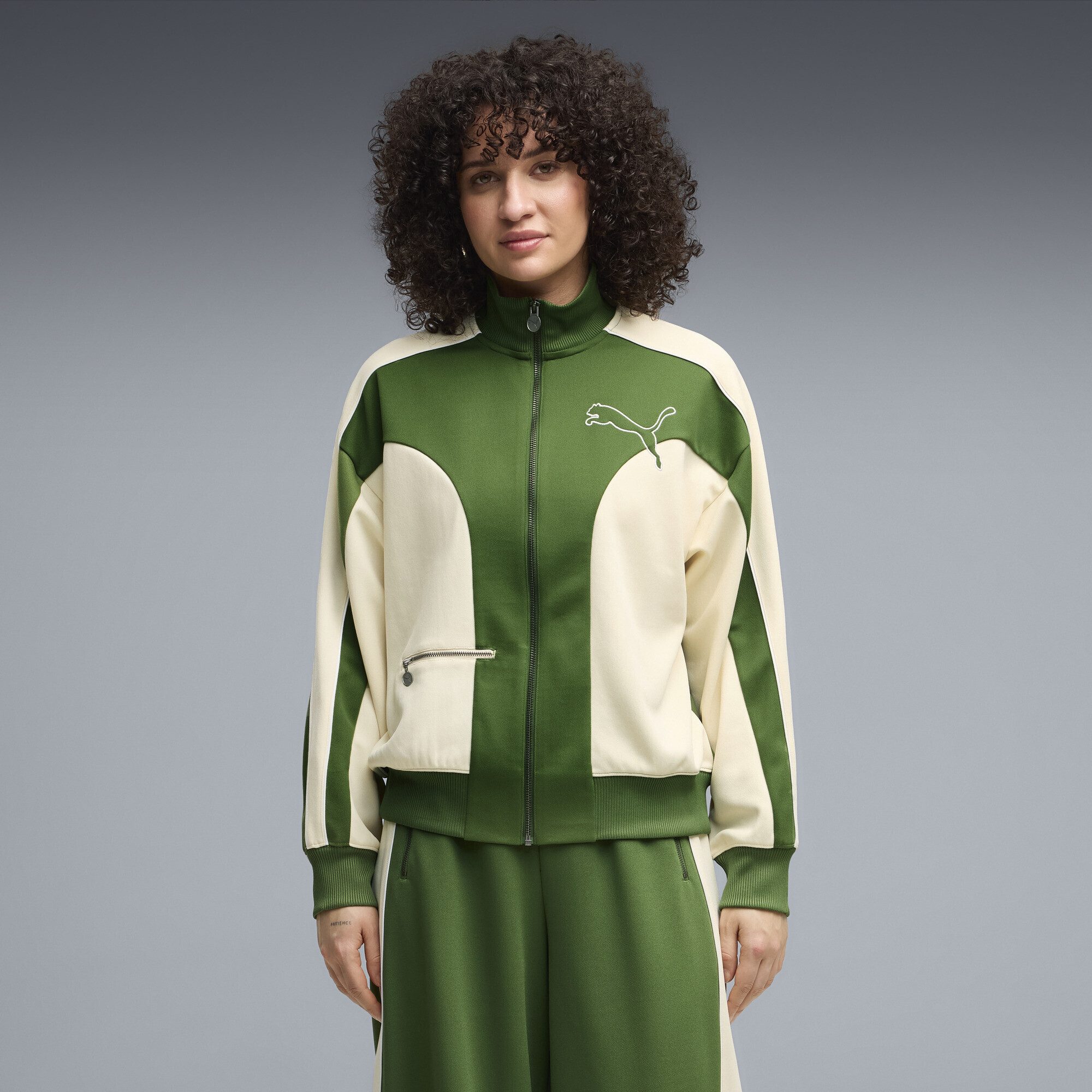 PUMA Trainingsjacke T7 Relaxed Love Of The Cat Trainingsjacke Damen