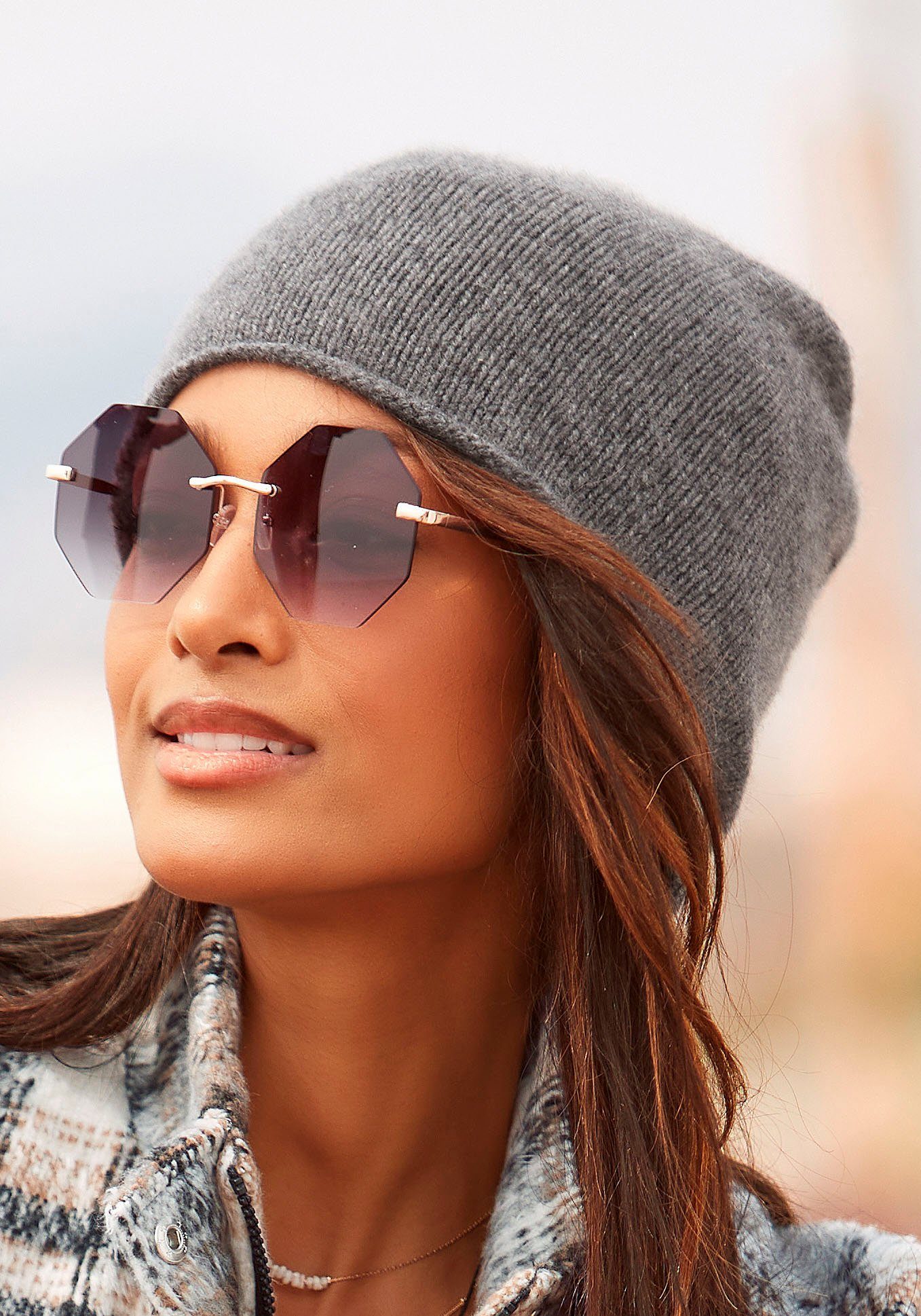 LASCANA Beanie Strickmütze Feinstrick mit Rollrand, günstig online kaufen