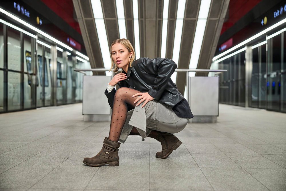 Rieker Stiefelette Boots, Blockabsatz, slouchy Schaft und Innenreißverschluss