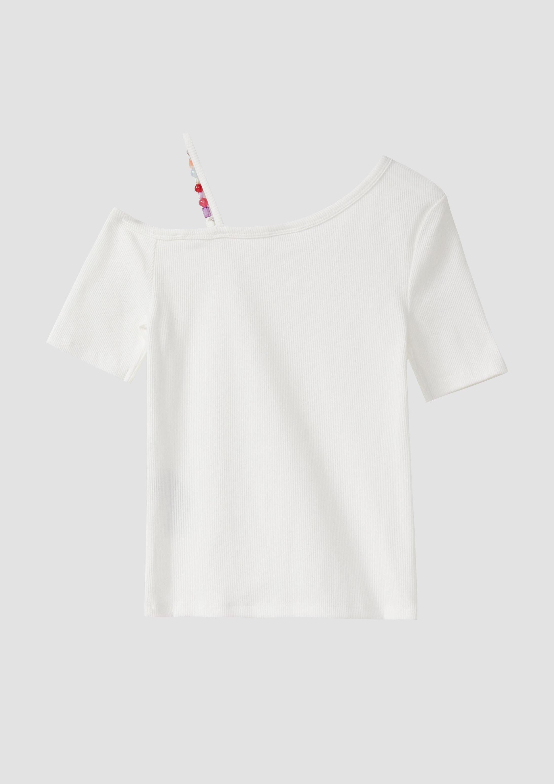 s.Oliver Kurzarmshirt T-Shirt Rippshirt mit asymmetrischem Ausschnitt und Schmuckperlen
