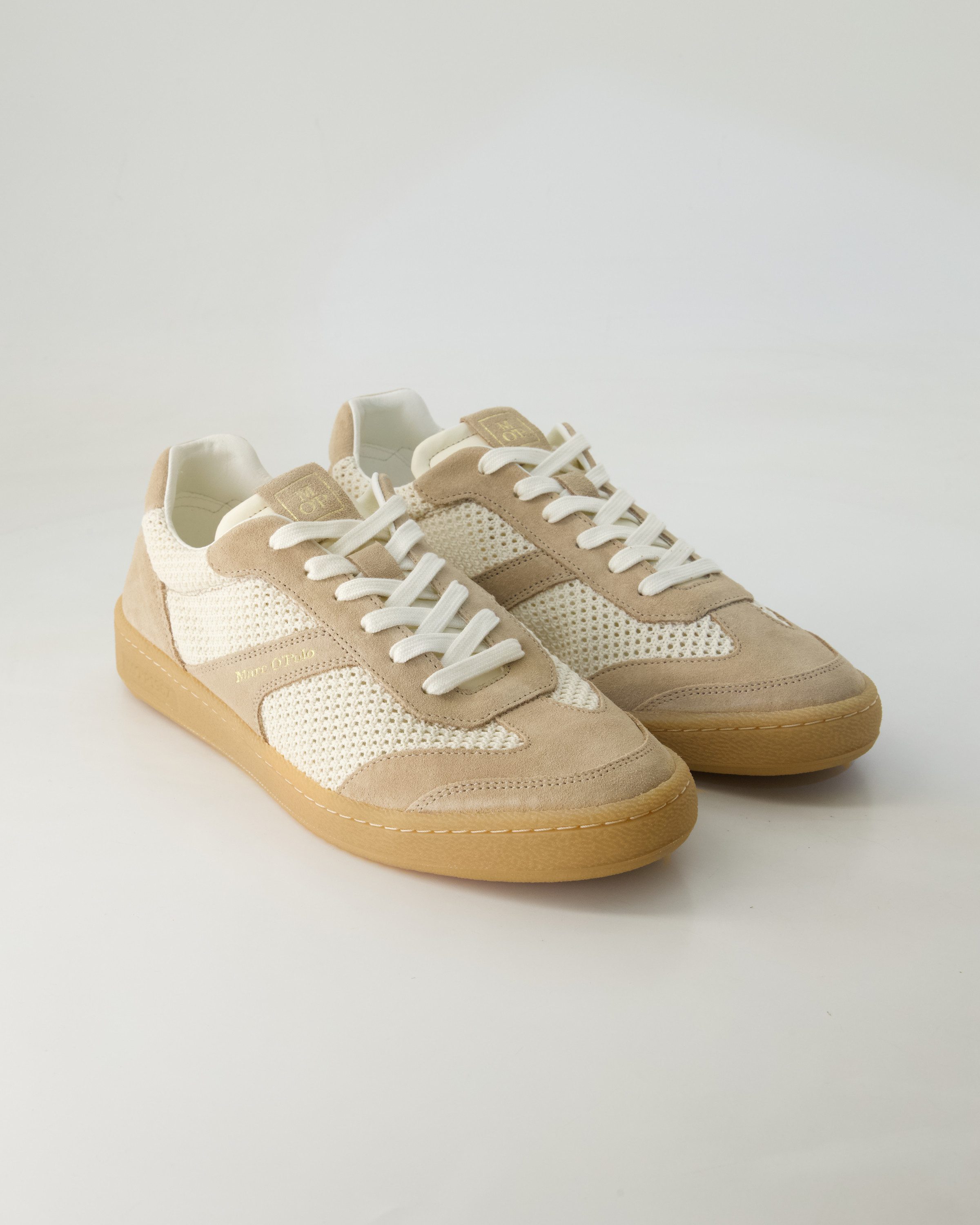 60216263502216 Sneaker