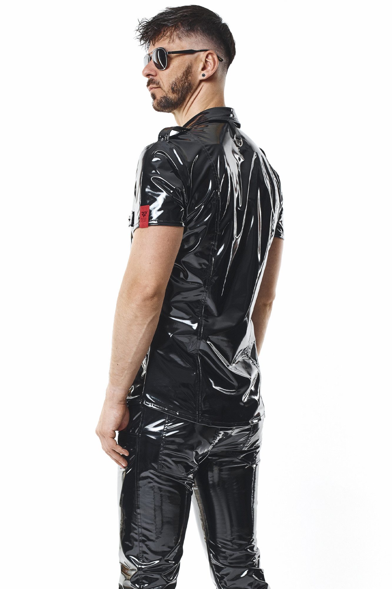 Regnes Fetish Planet Kurzarmhemd Herren T-Shirt wetlook Hemd schwarz mit Metalldruckknöpfen