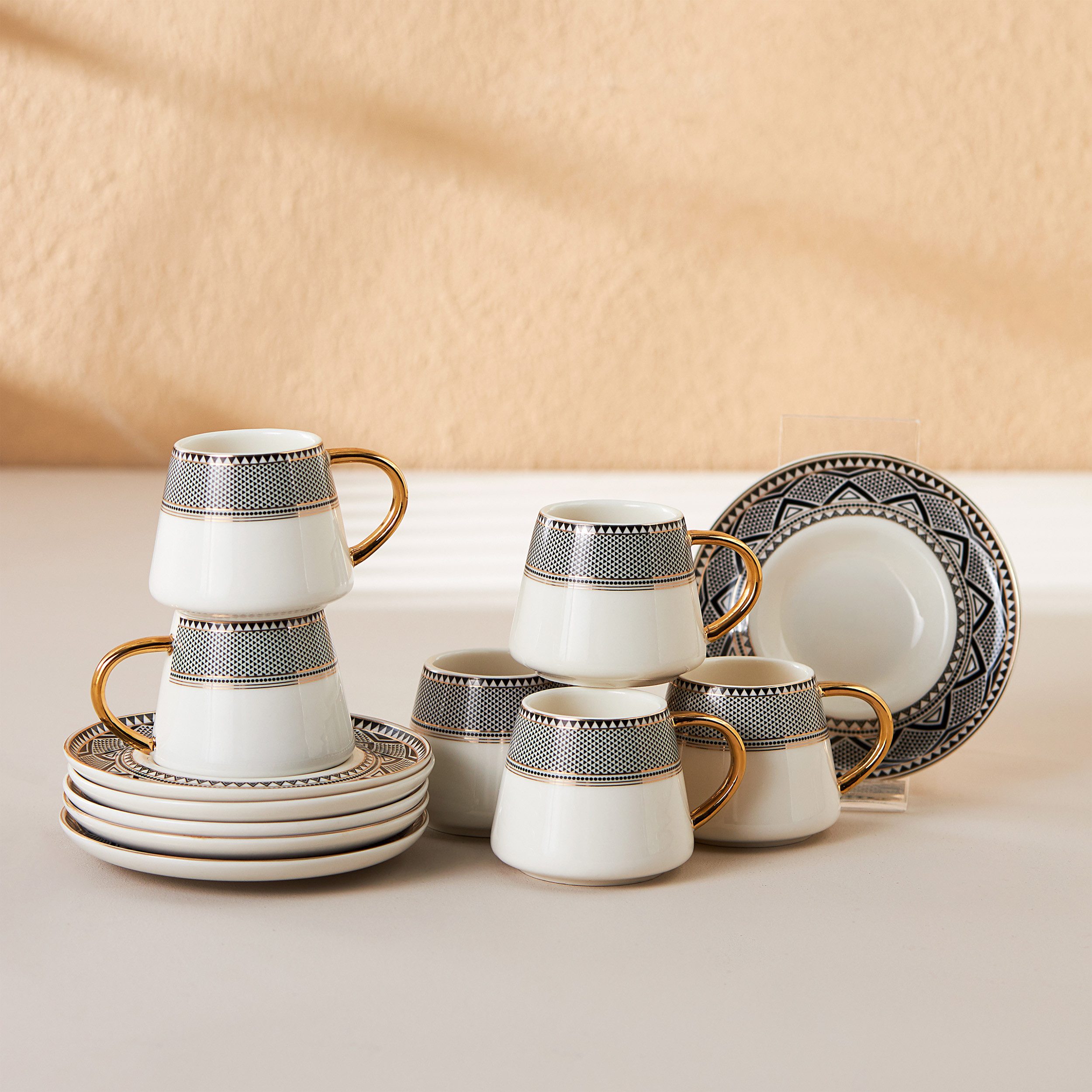 Karaca Kaffeeservice Karaca Globe 80 ml Kaffeetasse mit Untertasse Set 6 Personen, Schwarz