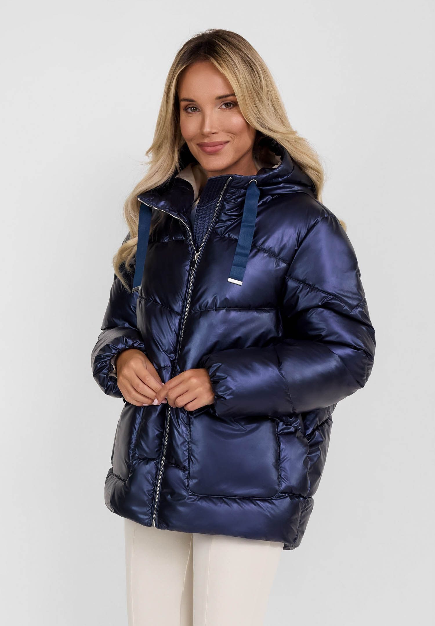 Respect Winterjacke Kurze Steppjacke mit Kapuze günstig online kaufen