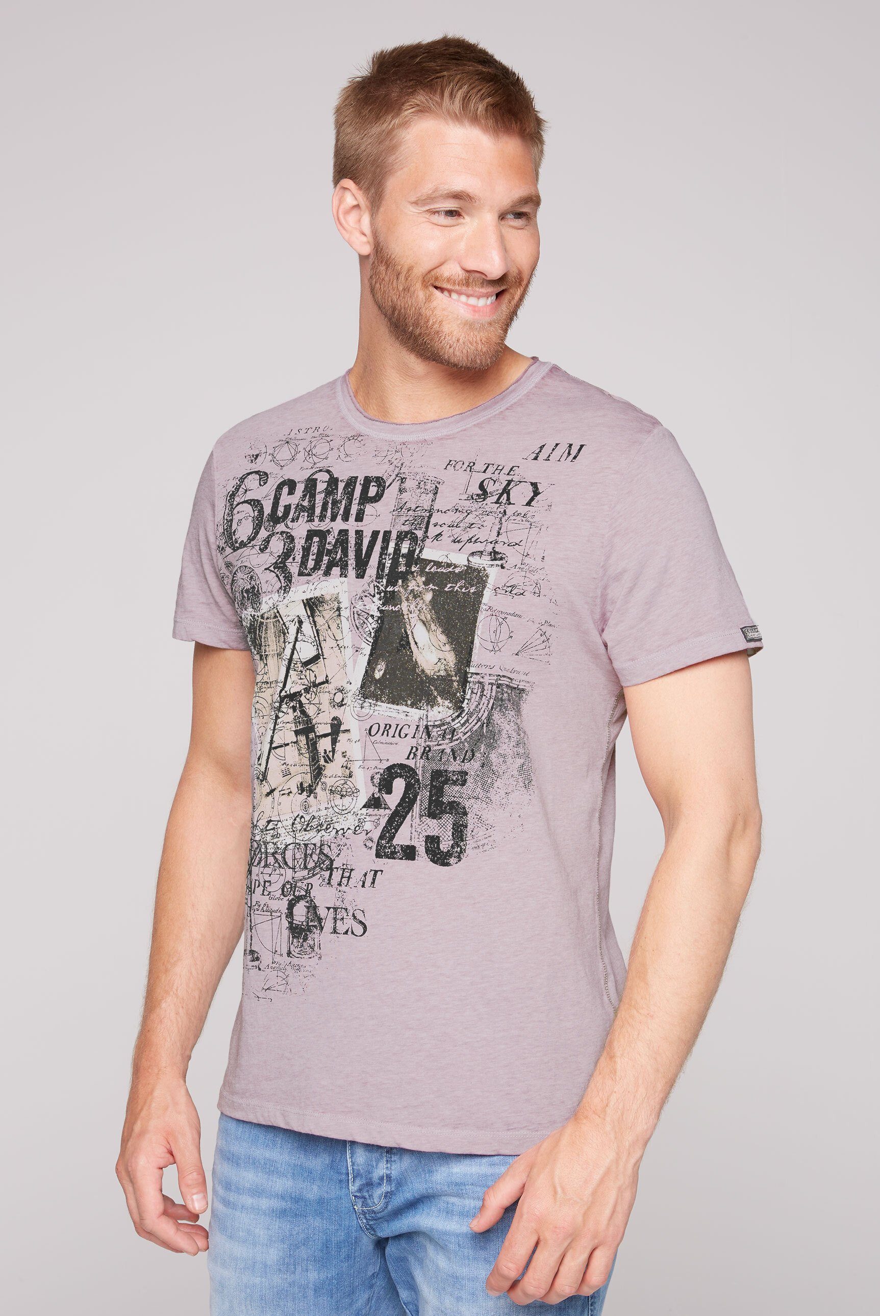 CAMP DAVID Rundhalsshirt mit offener Kante am Ausschnitt | T-Shirts