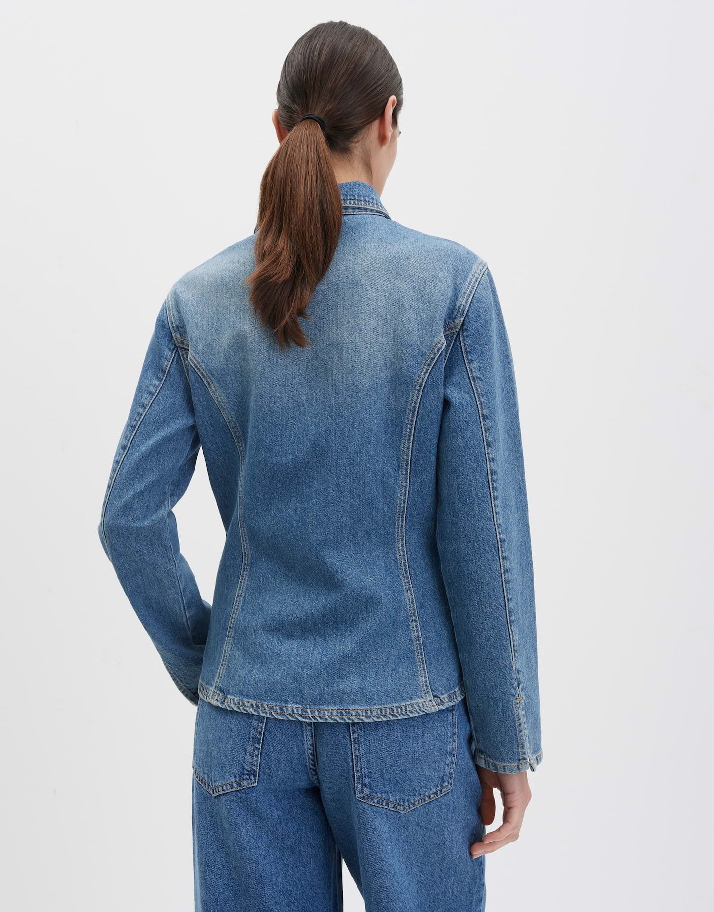 someday Jeansblazer NAARI Slim tailliert im Tencel™ Mix tailliert, schmale Passform, Abnäher in der Front