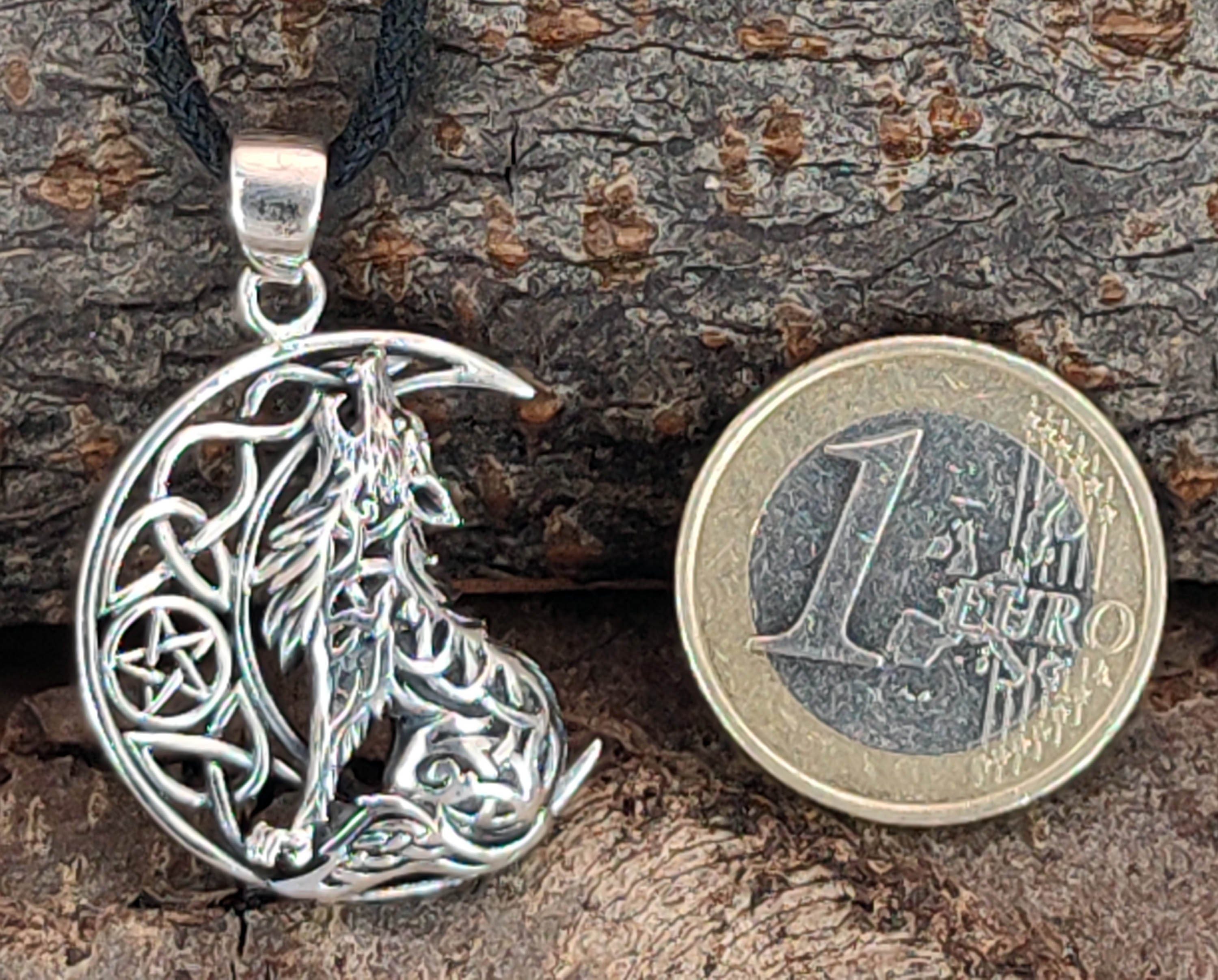 Pentagramm Mond Wolf (Sterlingsilber) heulender Kiss Keltenknoten, of im Wolf Leather Silber 925 Kettenanhänger