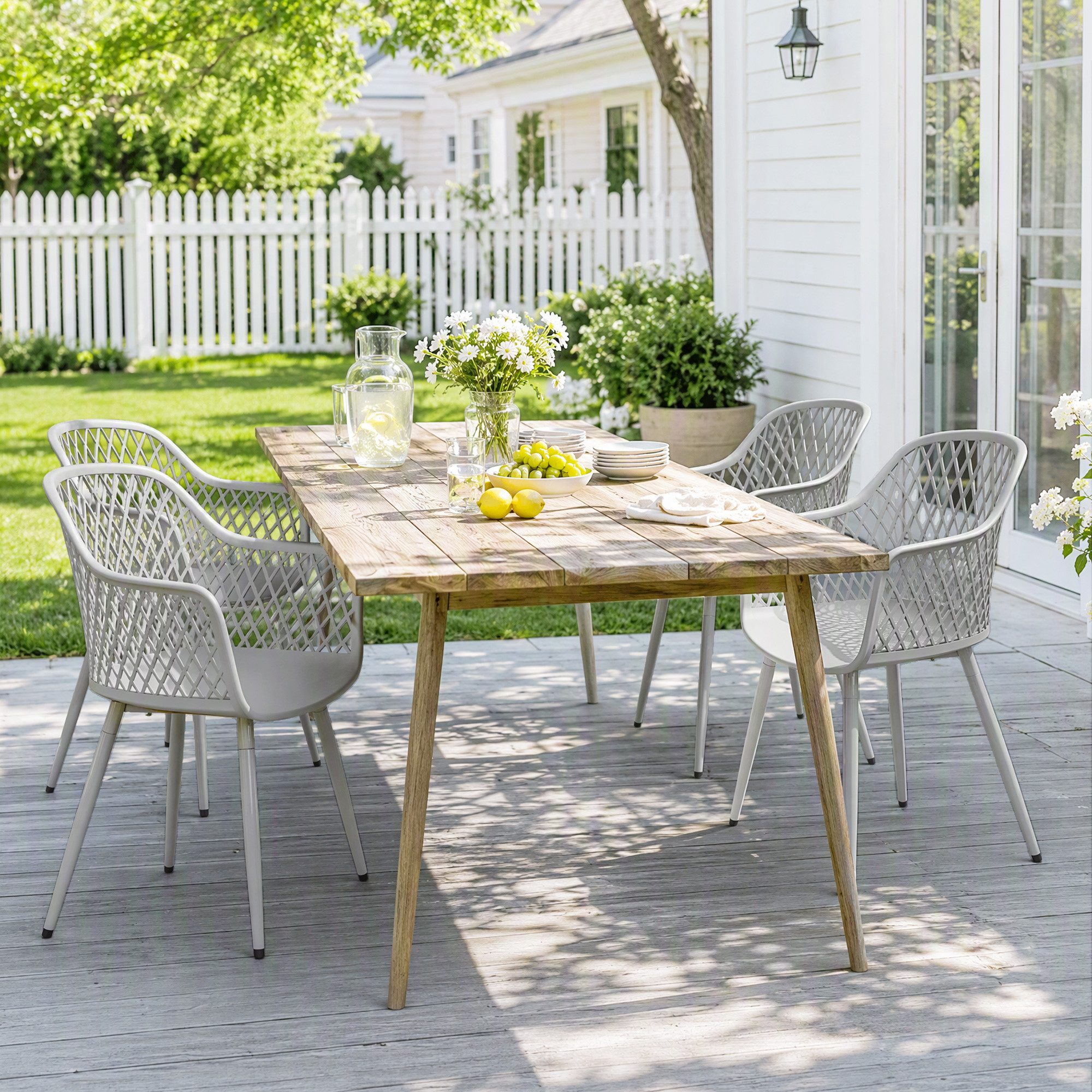 Outsunny Gartenstuhl Gartenstuhl Set UV-beständige Terrassenstuhl bis 120 kg belastbar (UV-beständige Terrassenstühle, 4 St), bis 120 kg belastbar für Hinterhof, Garten, Balkon Grau