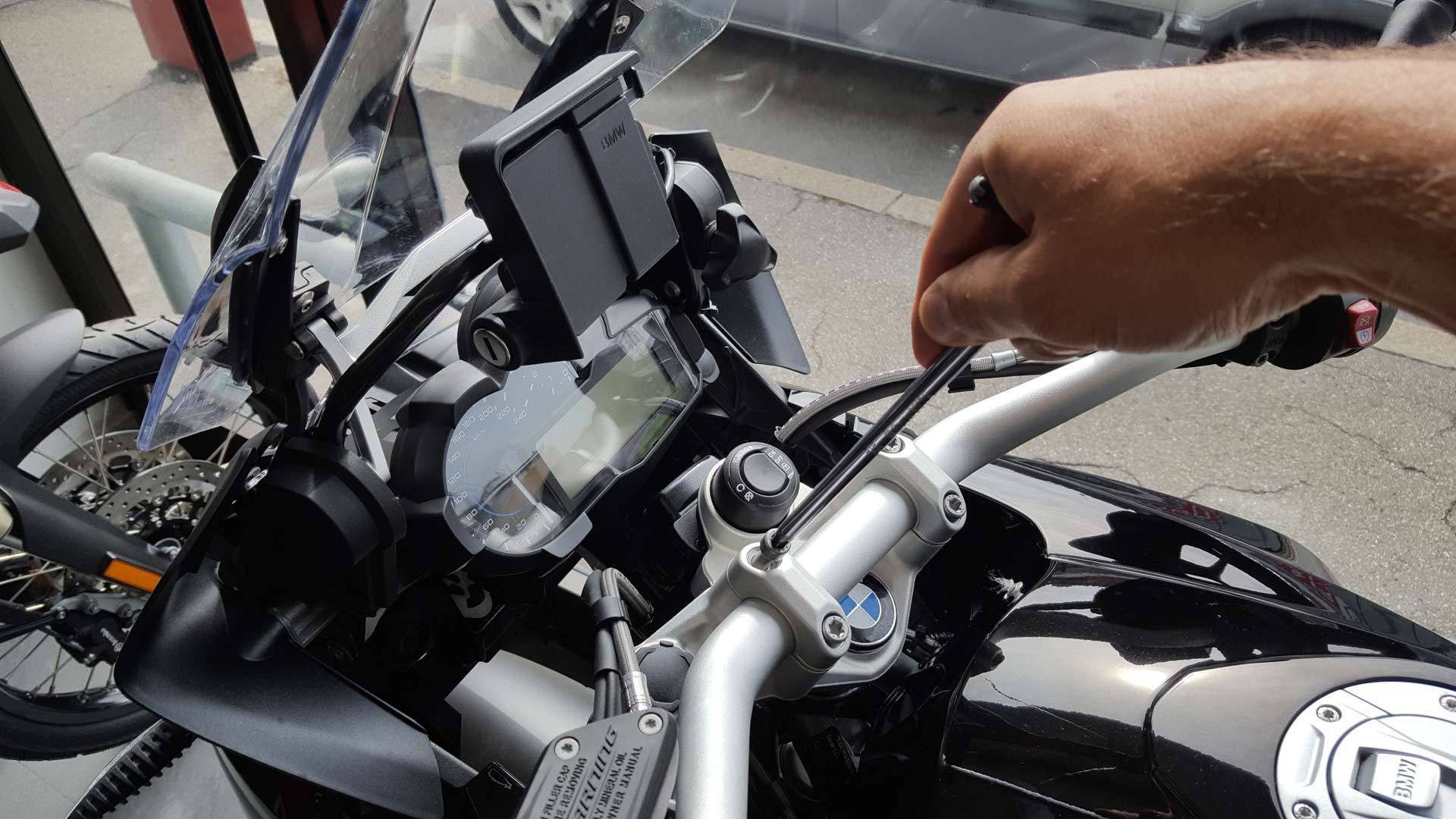 Interphone Smartphone-Halterung Riser Halterung