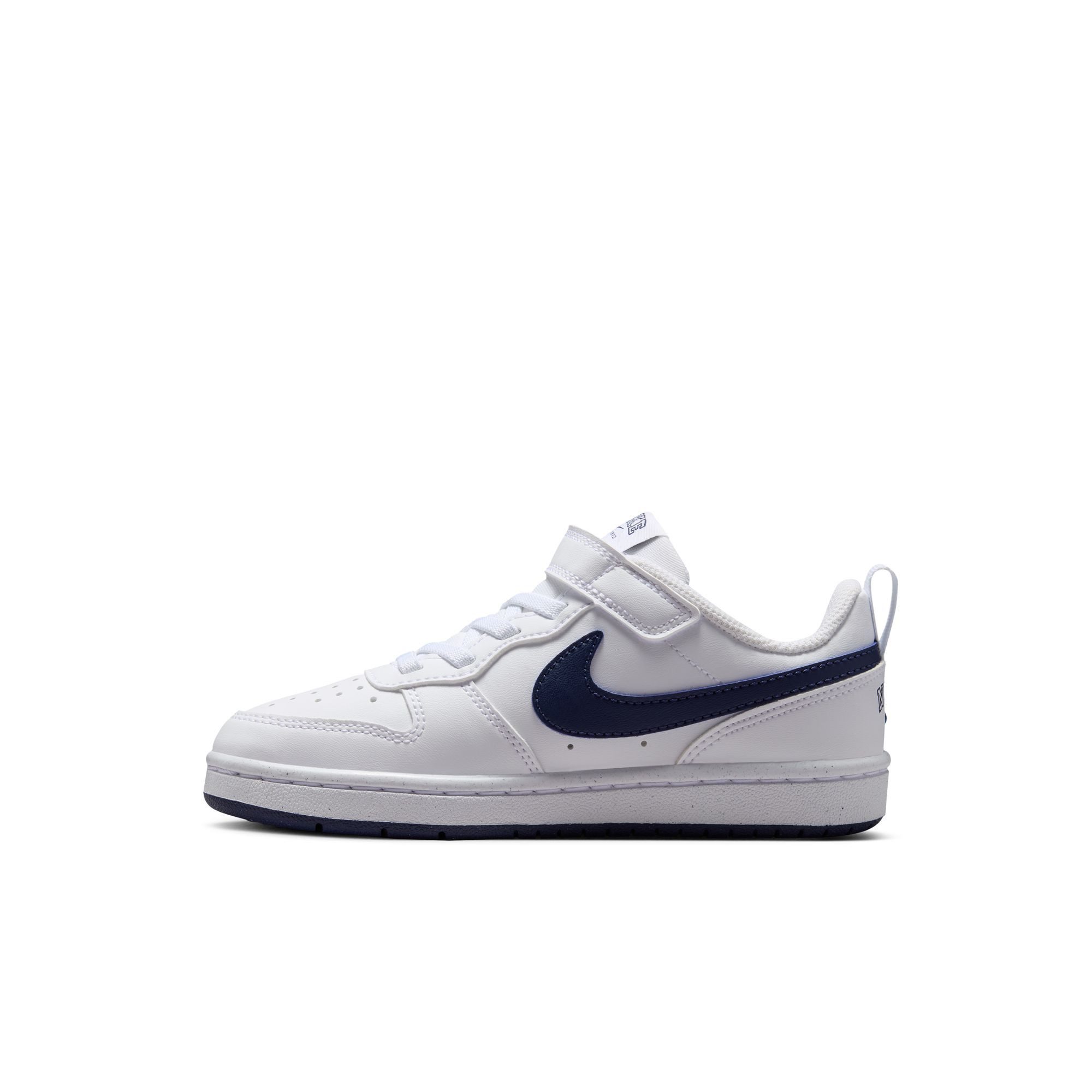 Nike Sportswear Court Borough Low Brand (PS) Sneaker Design auf den Spuren des Air Force 1