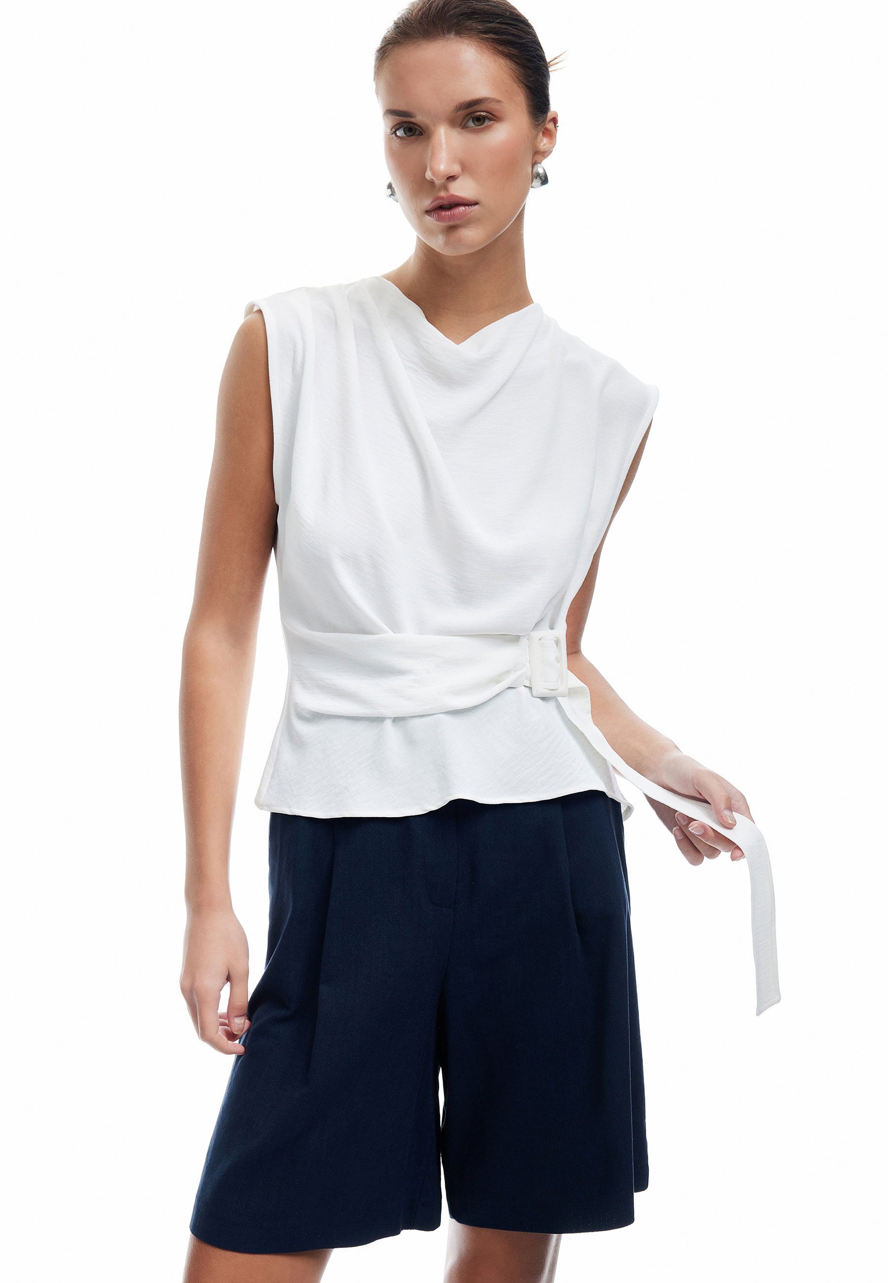 Koton Kurzarmbluse Ärmellos Degaje Kragen Kurzarmbluse