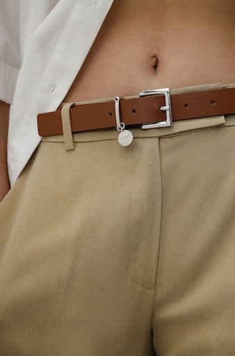 HUGO Ledergürtel Amelia Belt 2,5cm mit dezentem Label-Anhänger am Verschluss