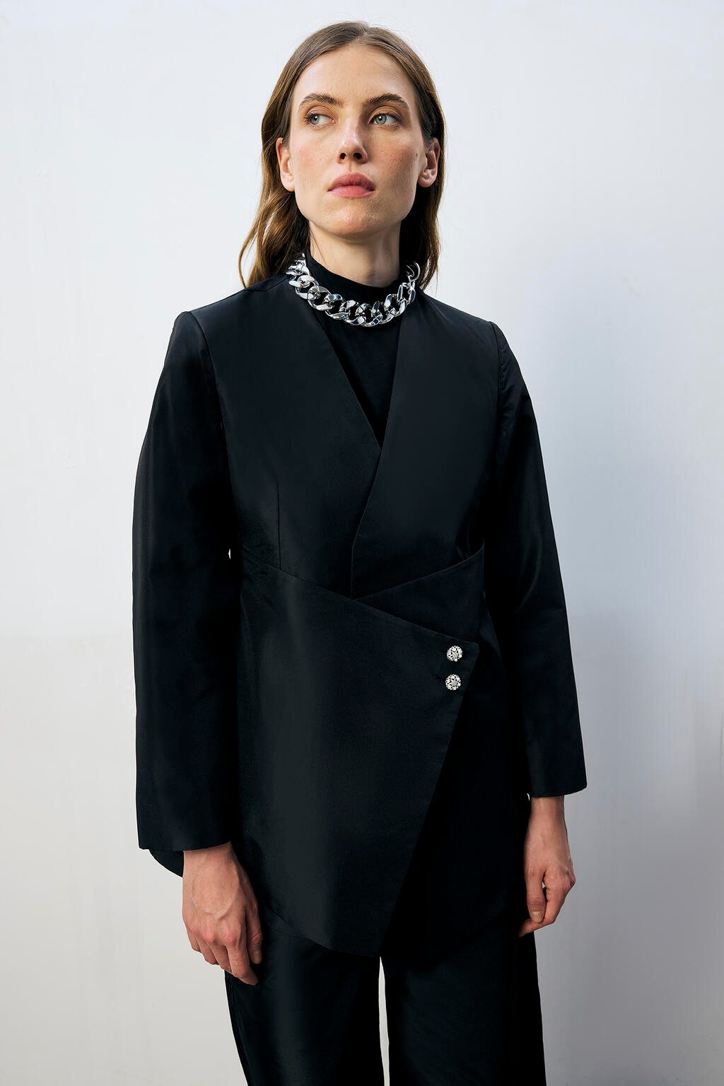 touche prive Fleeceweste ASYMMETRISCHES JACKEN- UND HOSENSET MIT KNOPFDETAILS