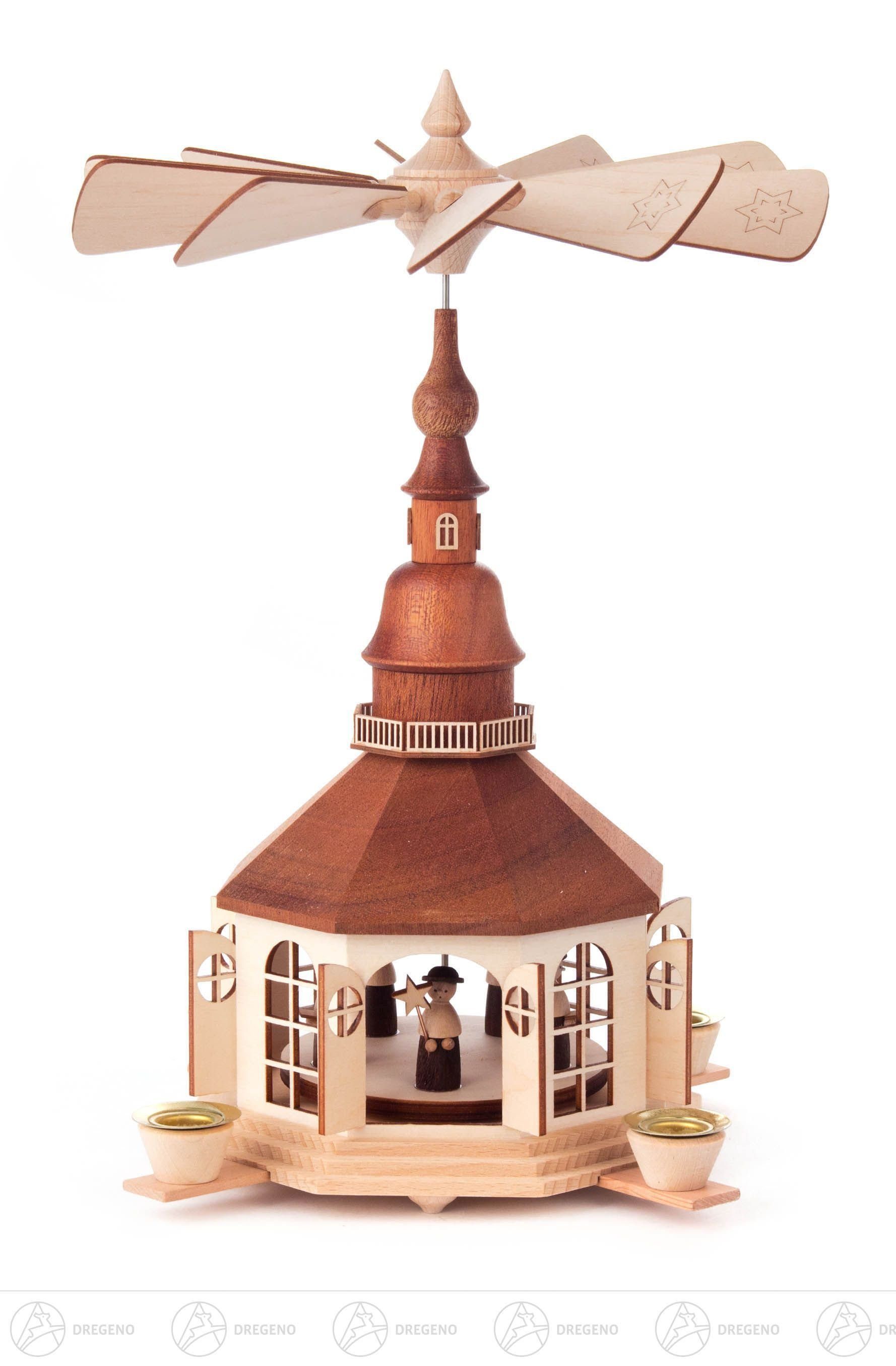 Dregeno Erzgebirge Weihnachtspyramide Pyramide mit Seiffener Kirche und Kurrende, für Kerzen d=14mm Breite
