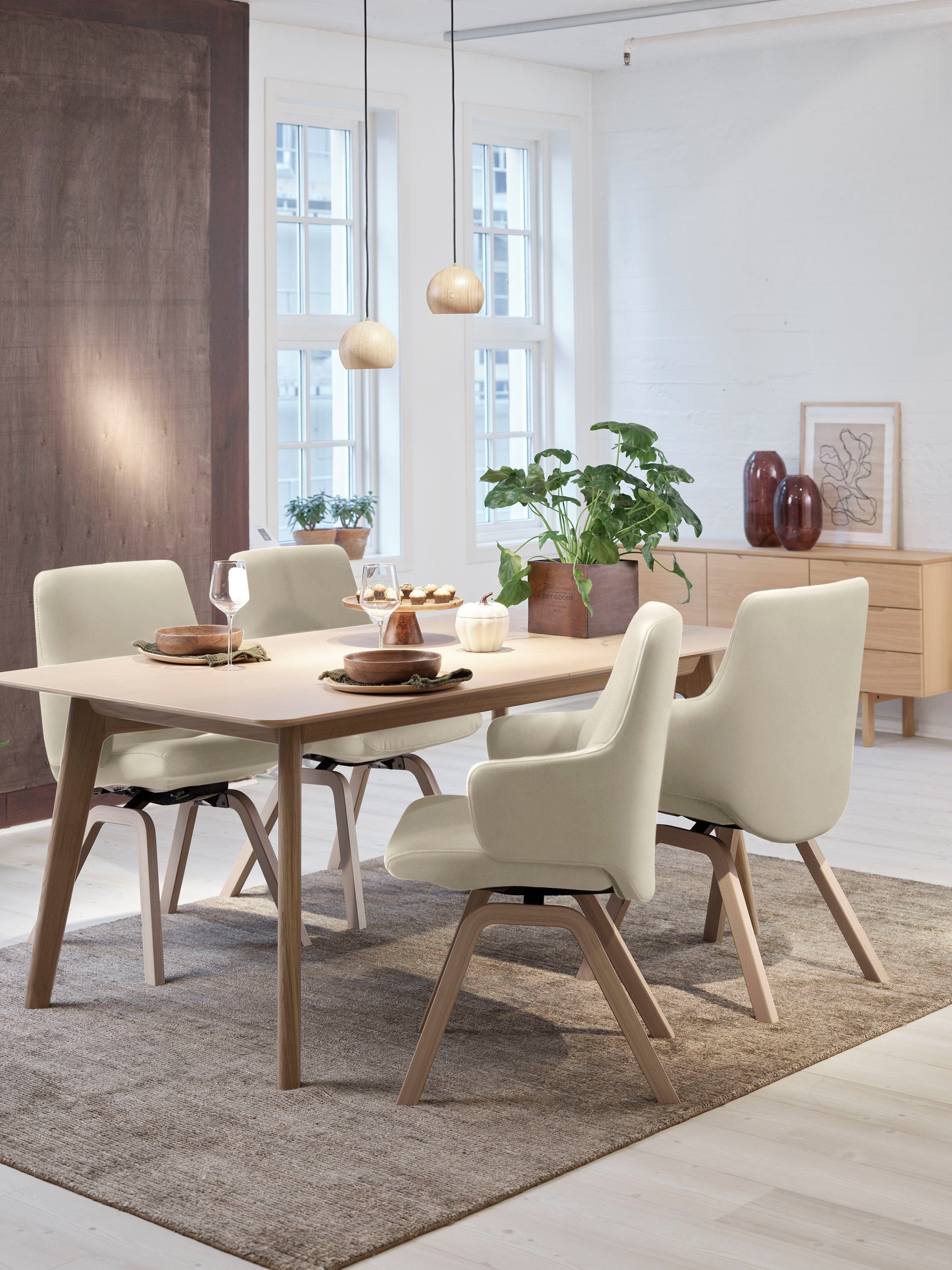 Stressless® Polsterstuhl Laurel, Low Back mit Armlehne, Größe L, mit schräggestellten Beinen in Schwarz