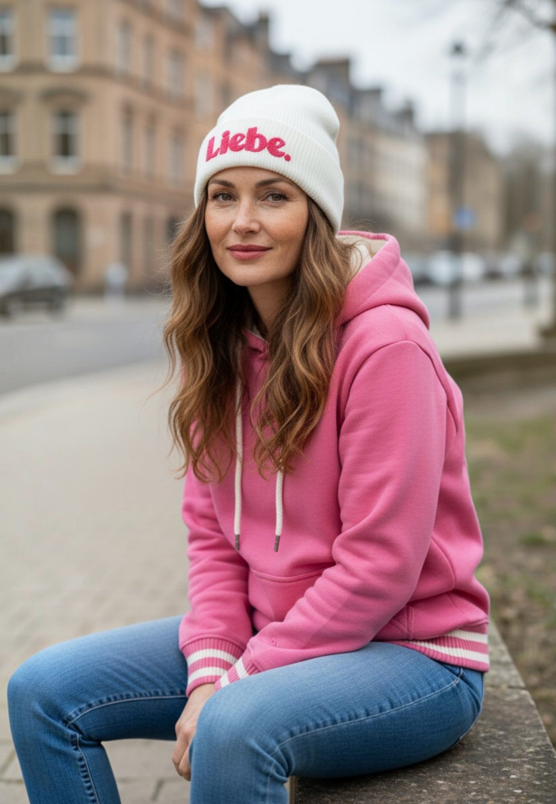 salzhaut Hoodie ÜLKEN Damen Relaxed-Fit salzhaut Kapuzenpullover – bequemer Fit und nordisch klares Design