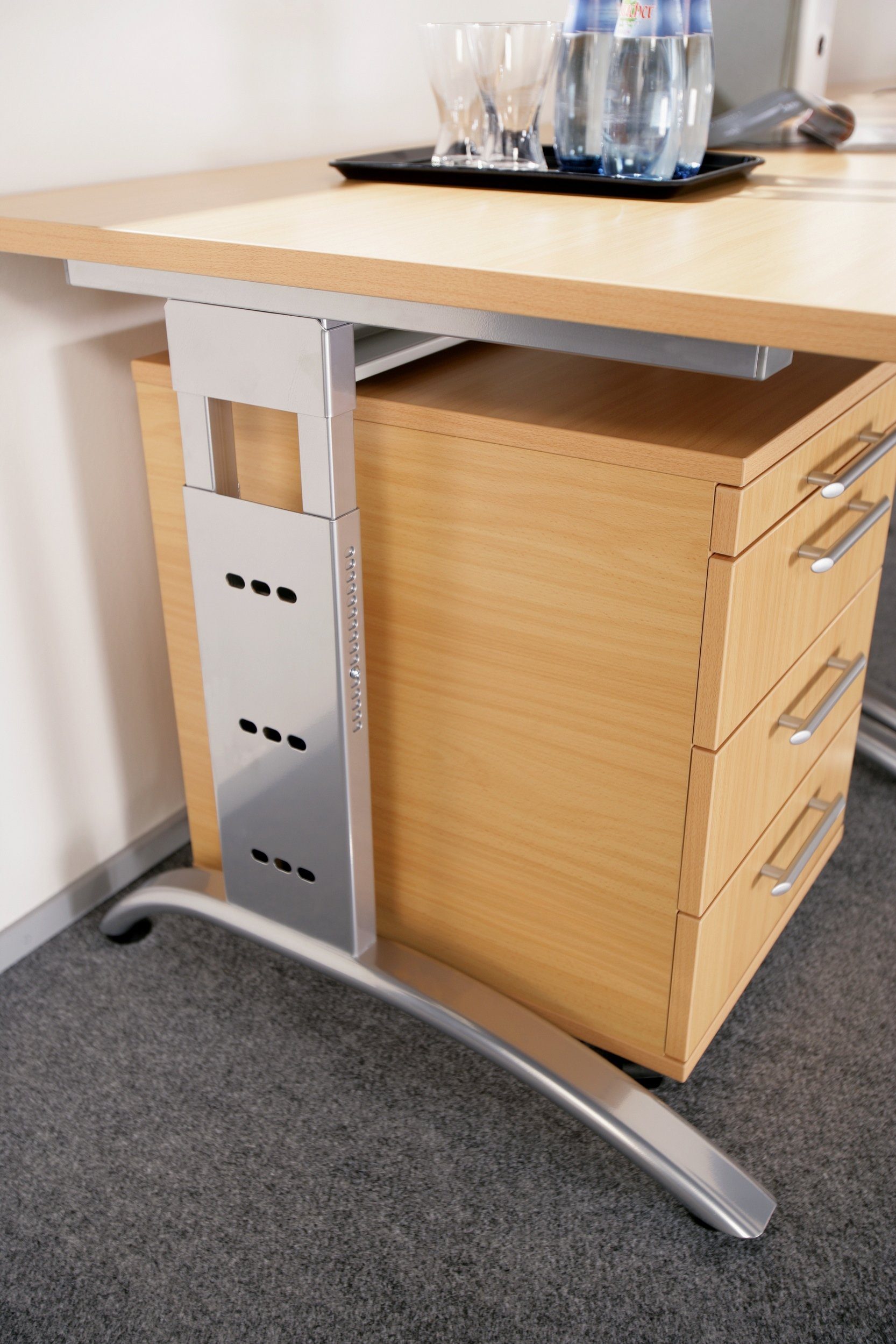 bümö Schreibtisch cm Weiß - 80 Silber Rechteck: x Gestell: - Serie-F, Dekor: Schreibtisch 180